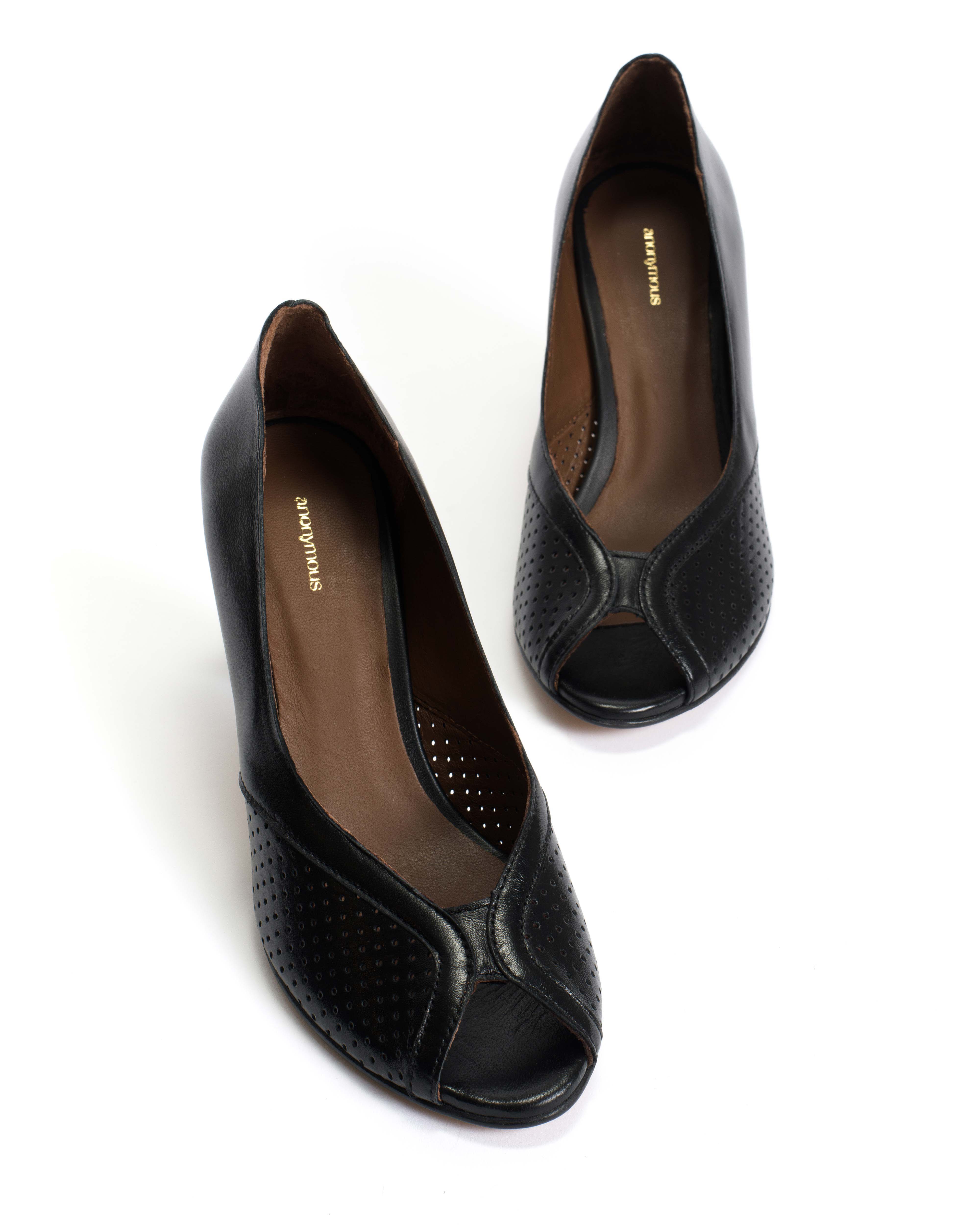 Alania Shiny lamb Black - Image 5