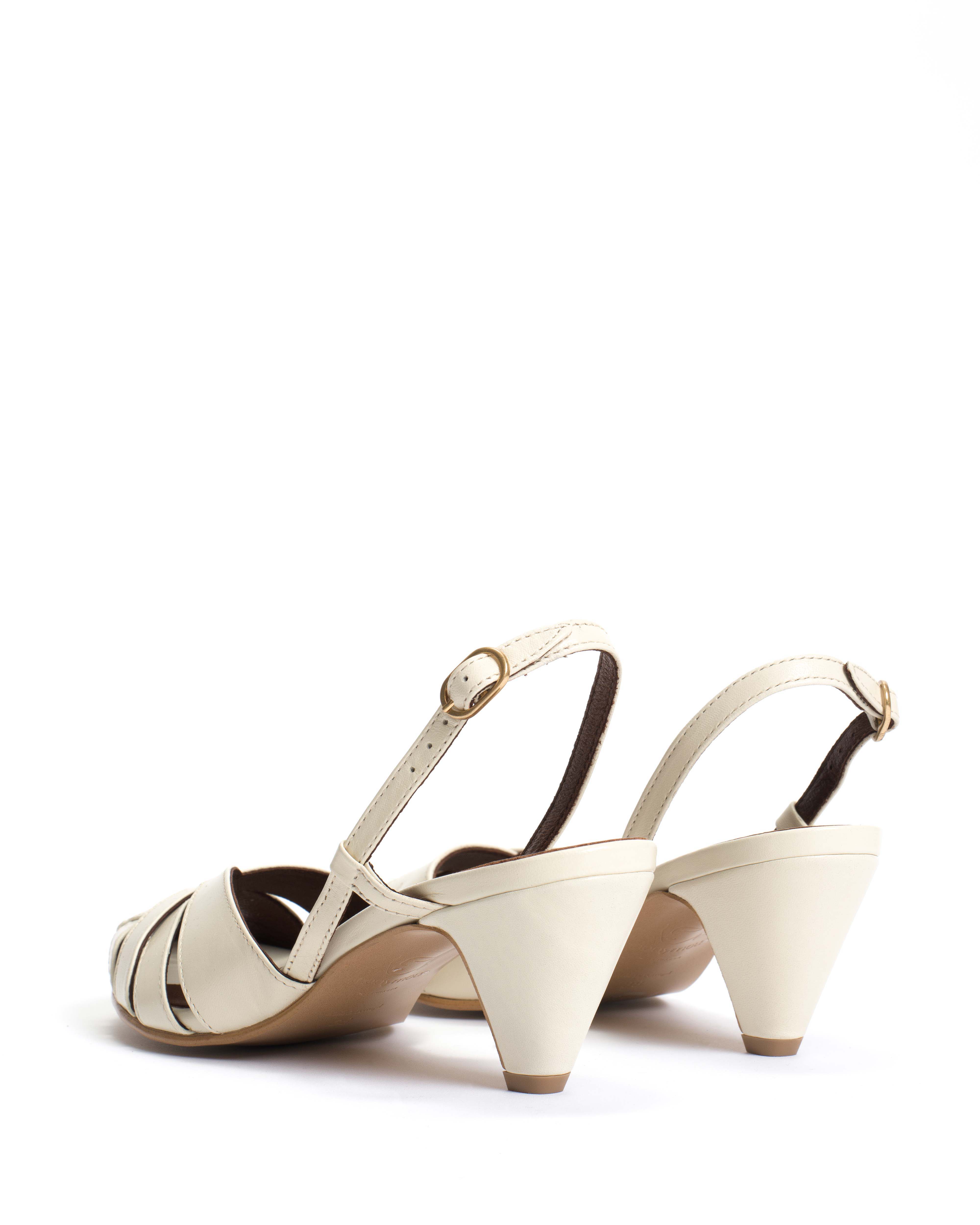Banie 50 stiletto Shiny lamb White sand - Image 4