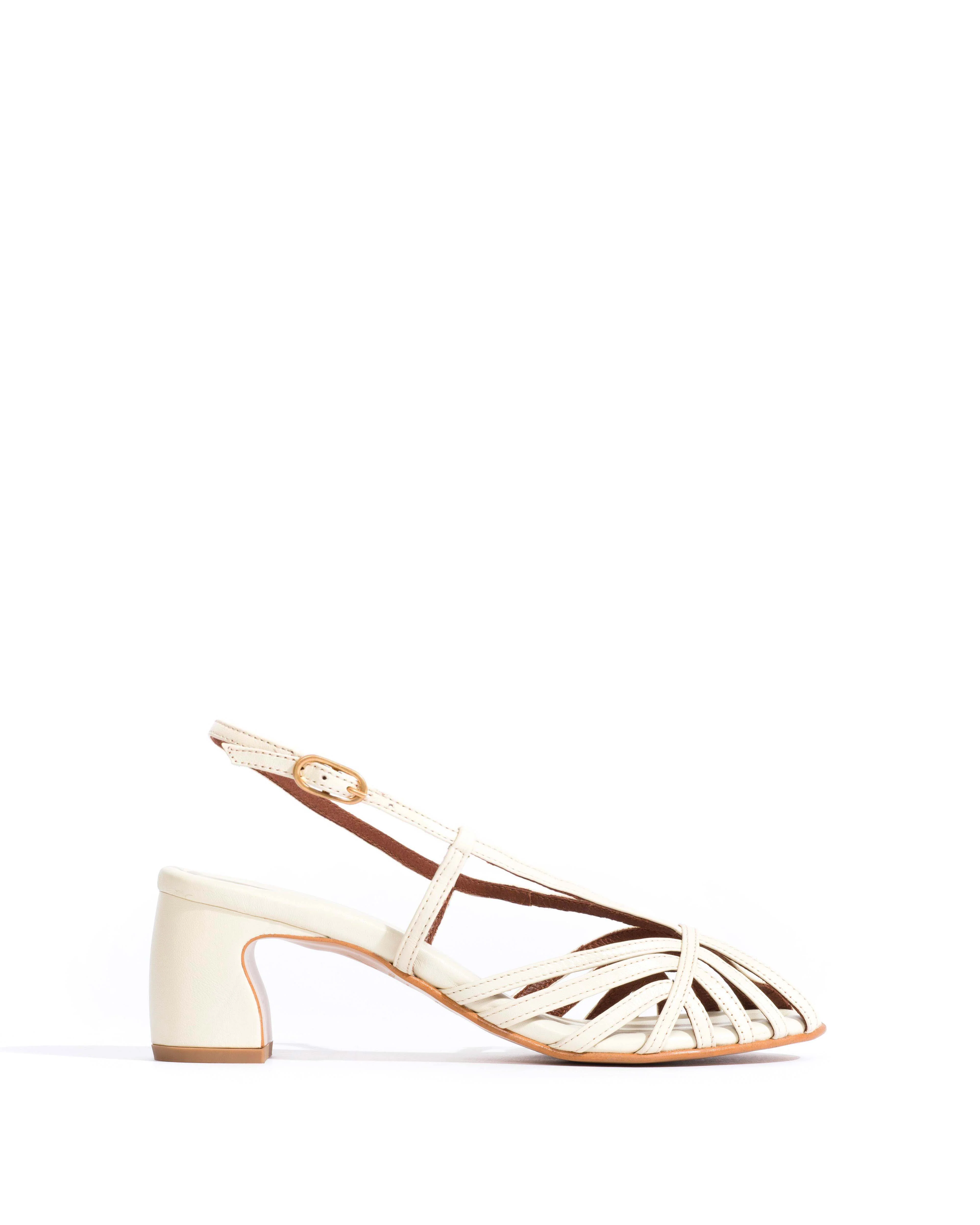 Briddie 50 Shiny lamb White sand