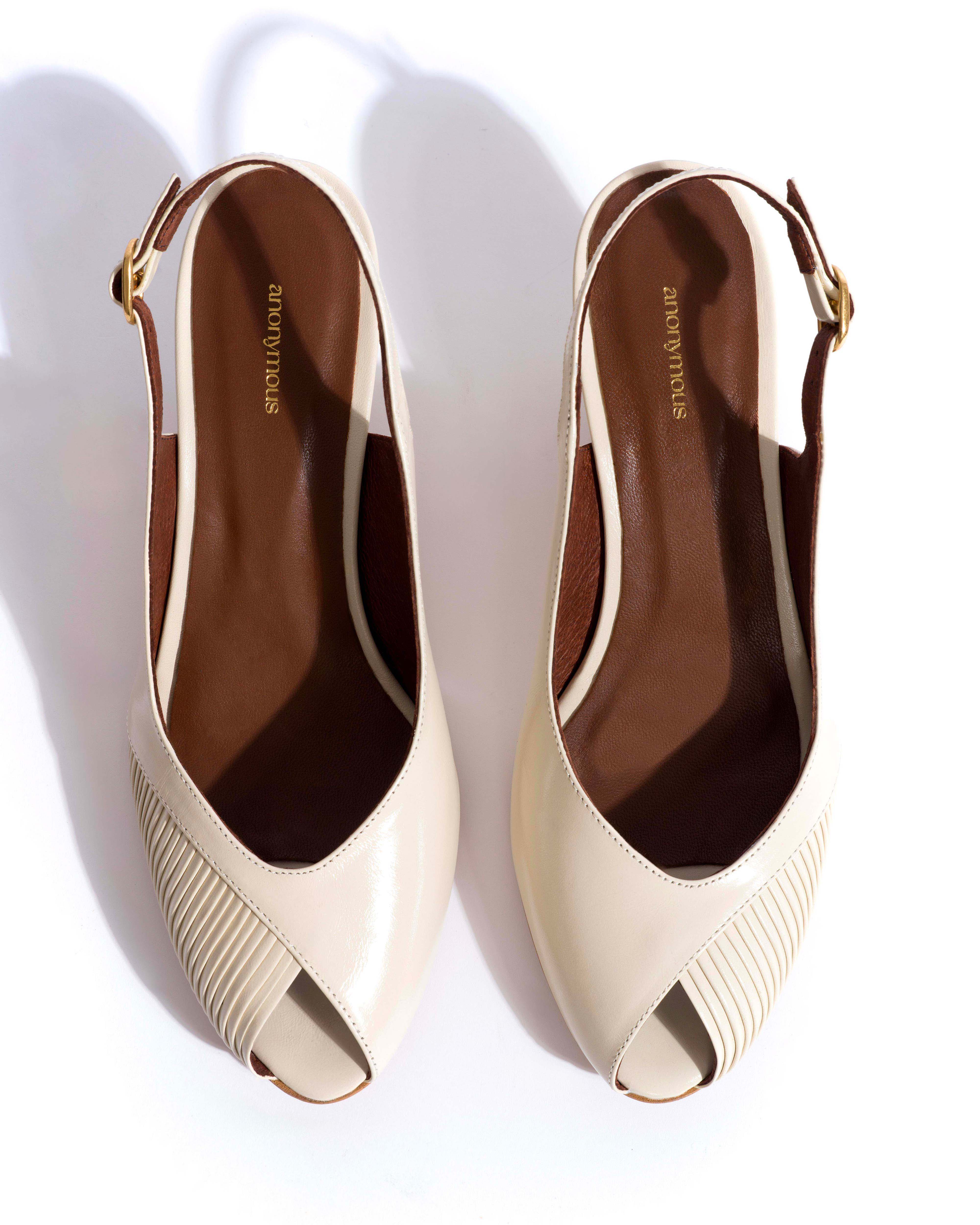 Cassandra 50 stiletto Crinkled polished goat White sand - Image 4