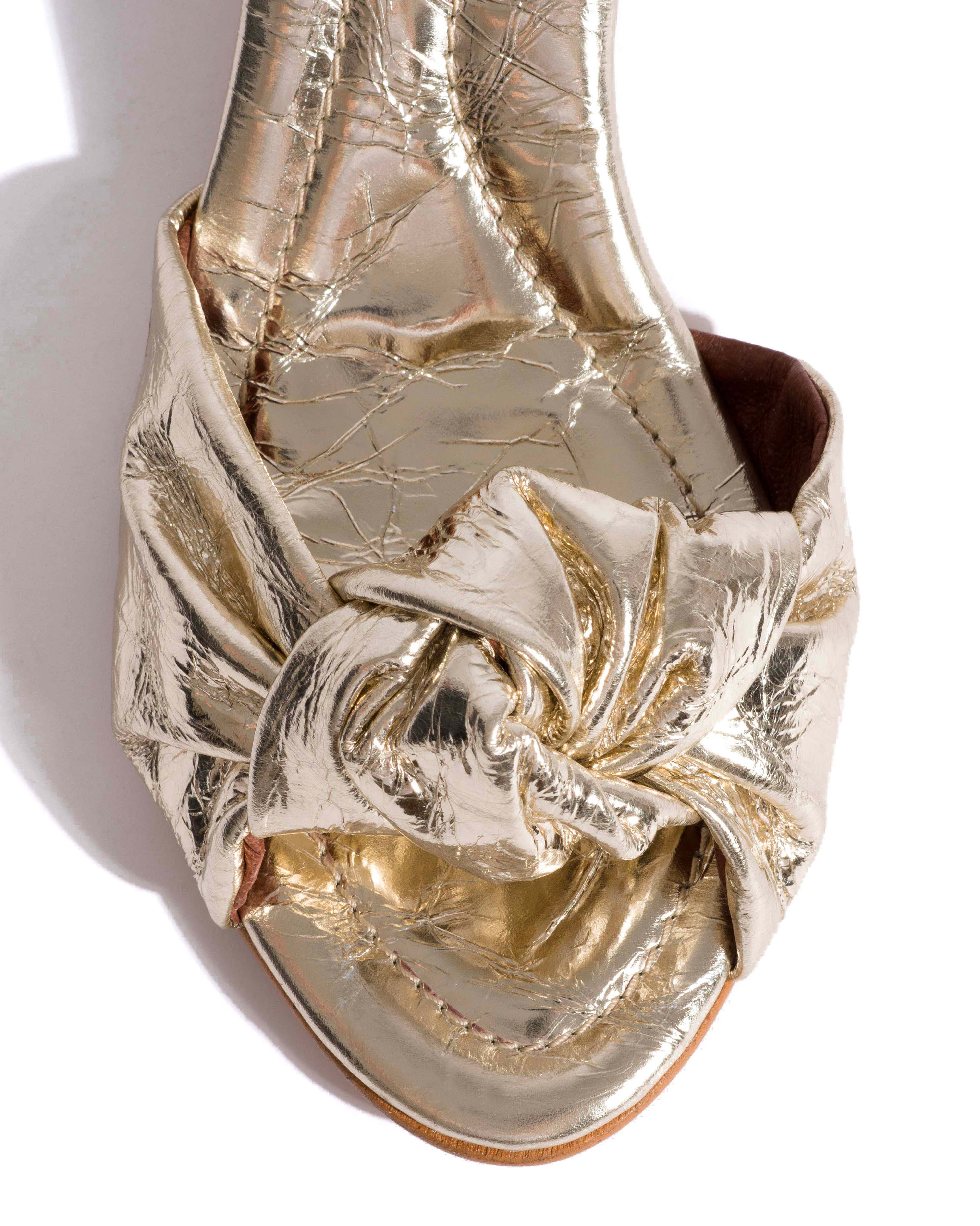 Curvey 50 Crinkled metallic lamb Champagne - Image 5