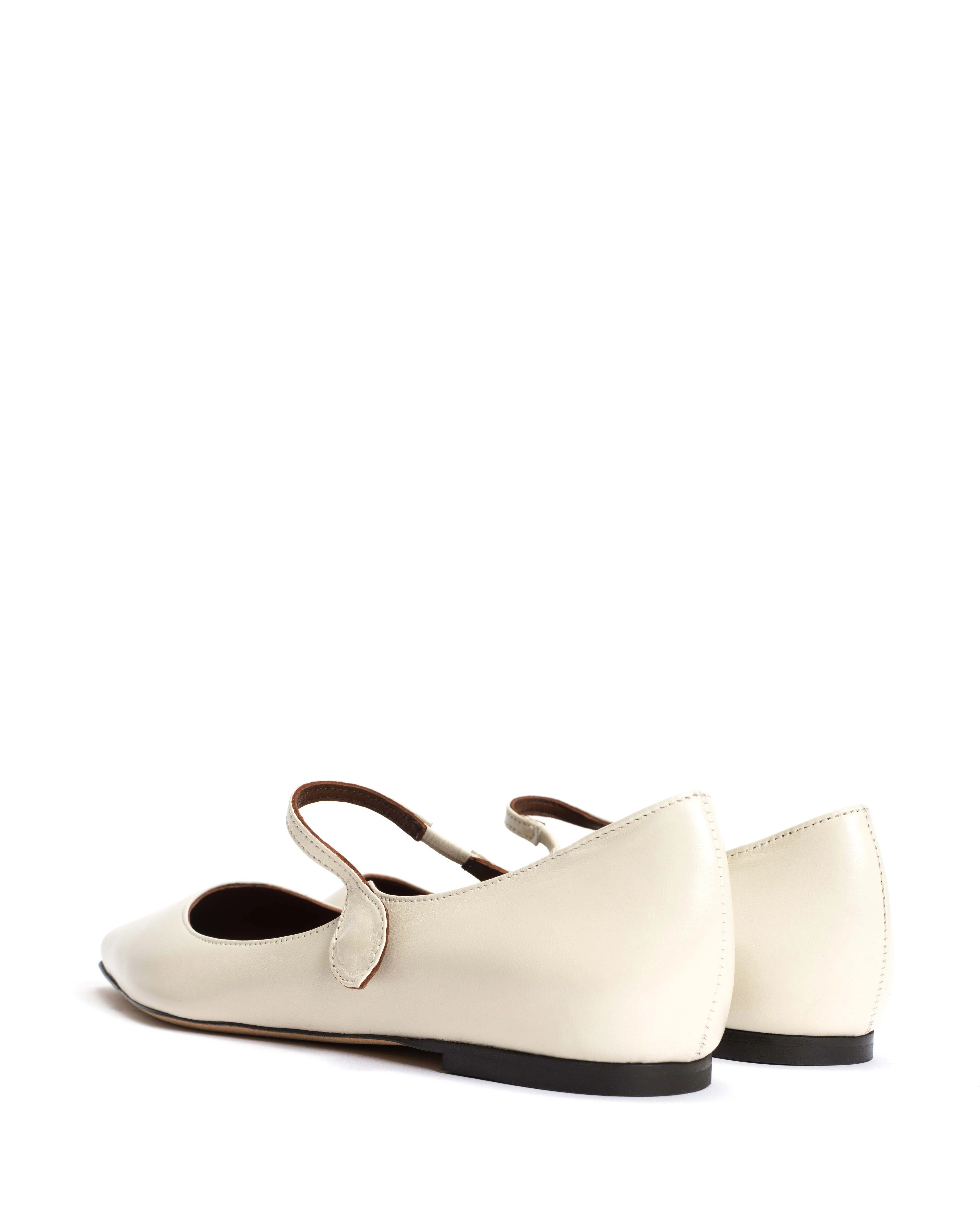 Fifi Shiny lamb White sand - Image 4