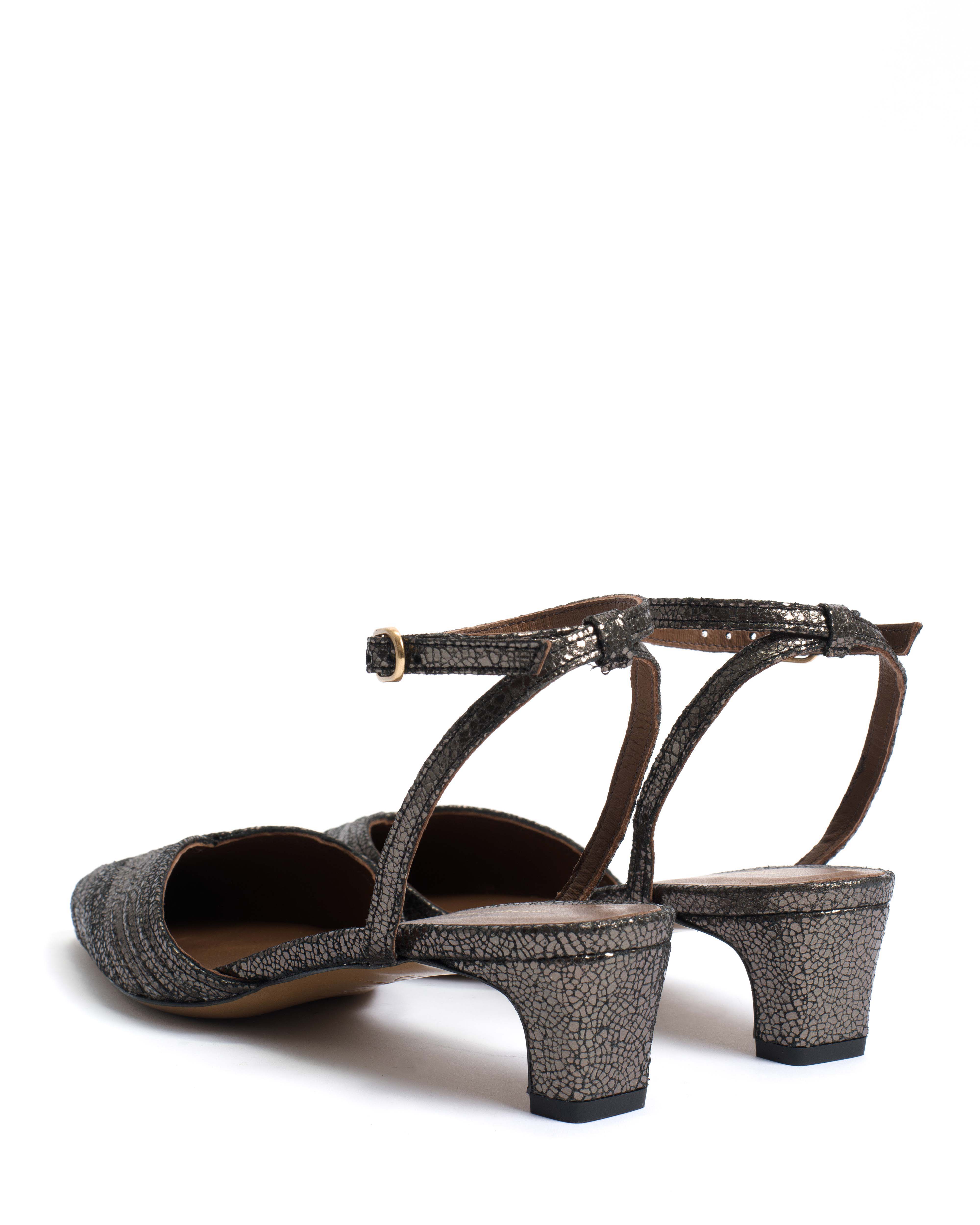 Givia 40 Crackled metallic goat Platinum - Image 4