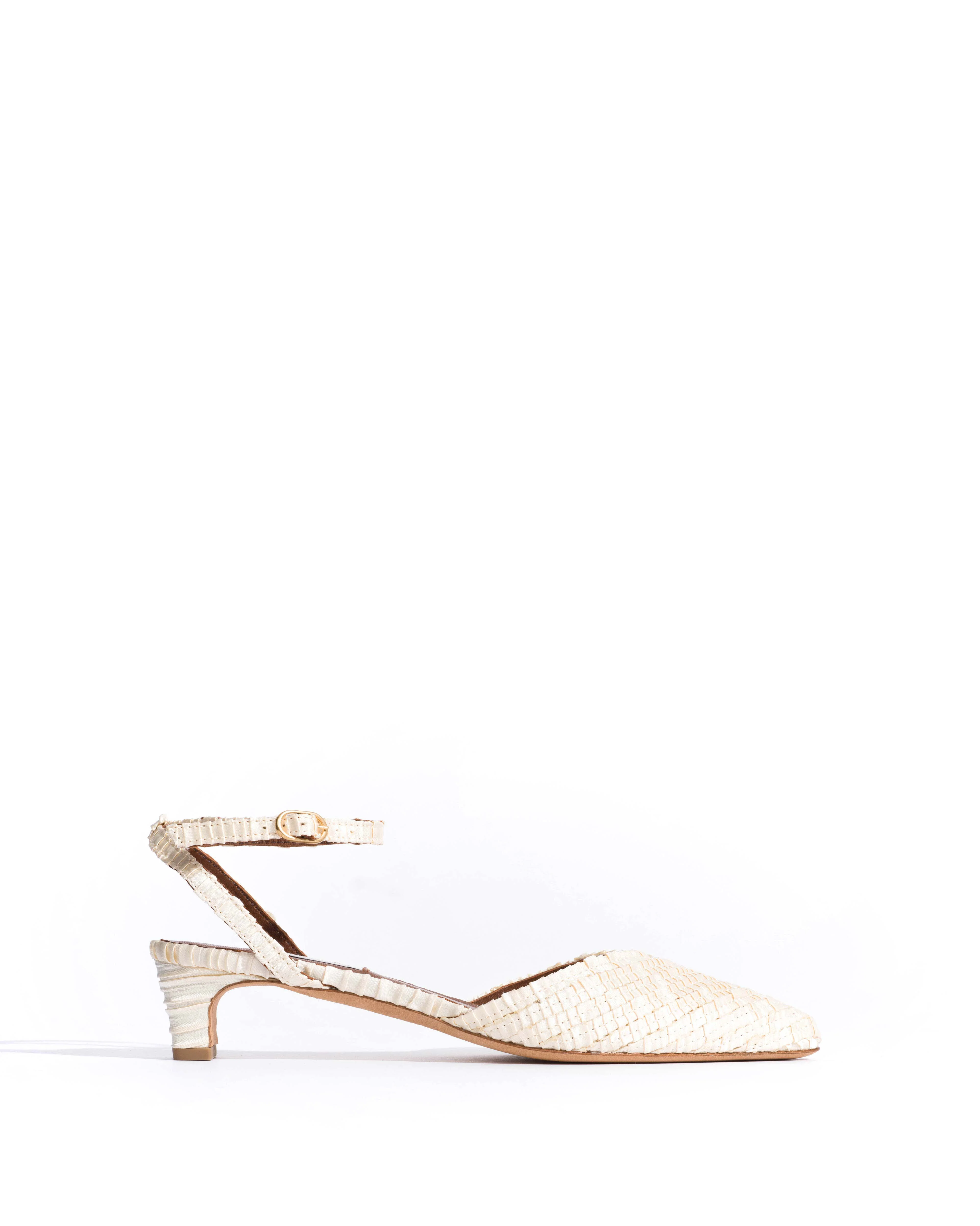Givia 40 Pleated satin Creamy white