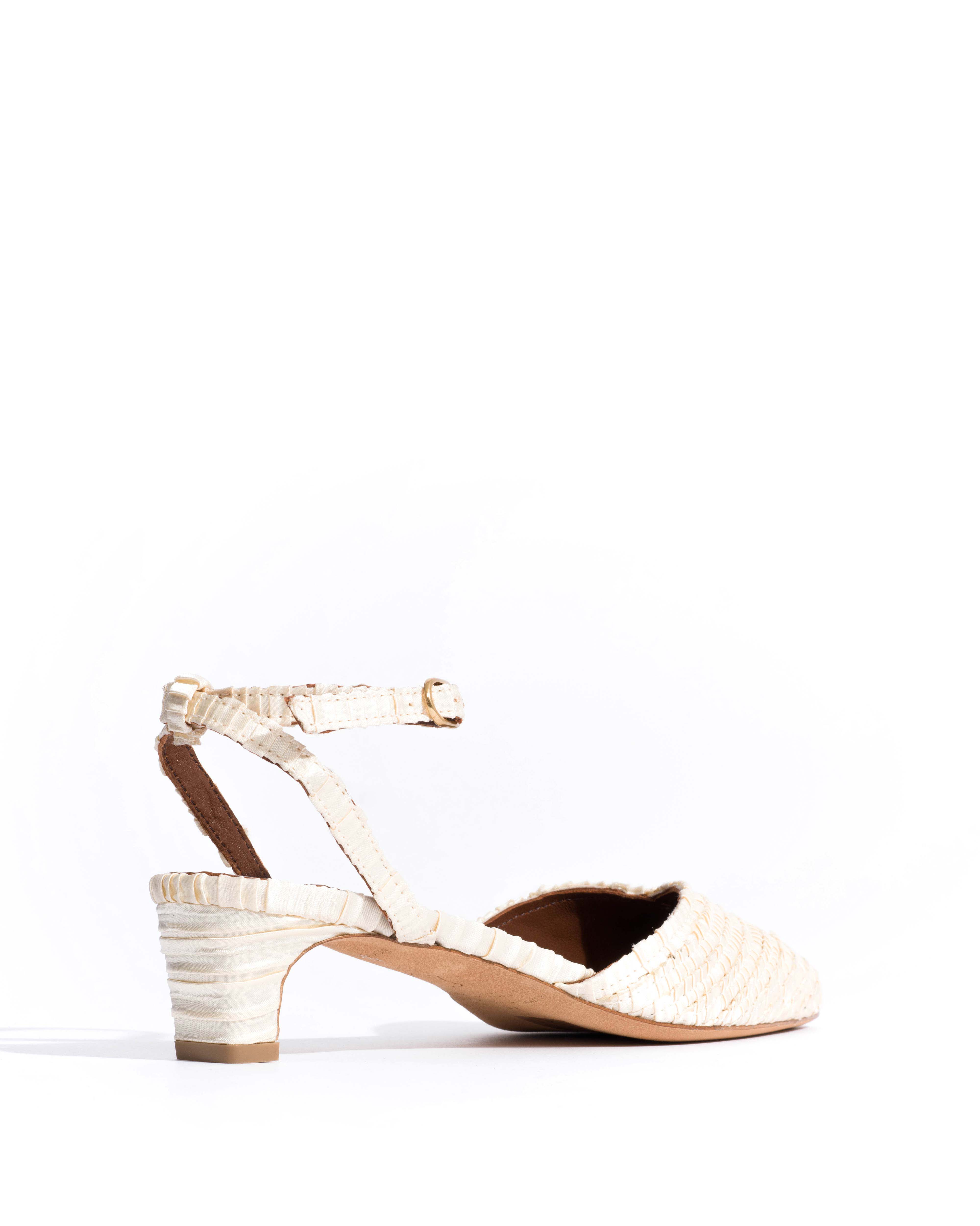 Givia 40 Pleated satin Creamy white - Image 3