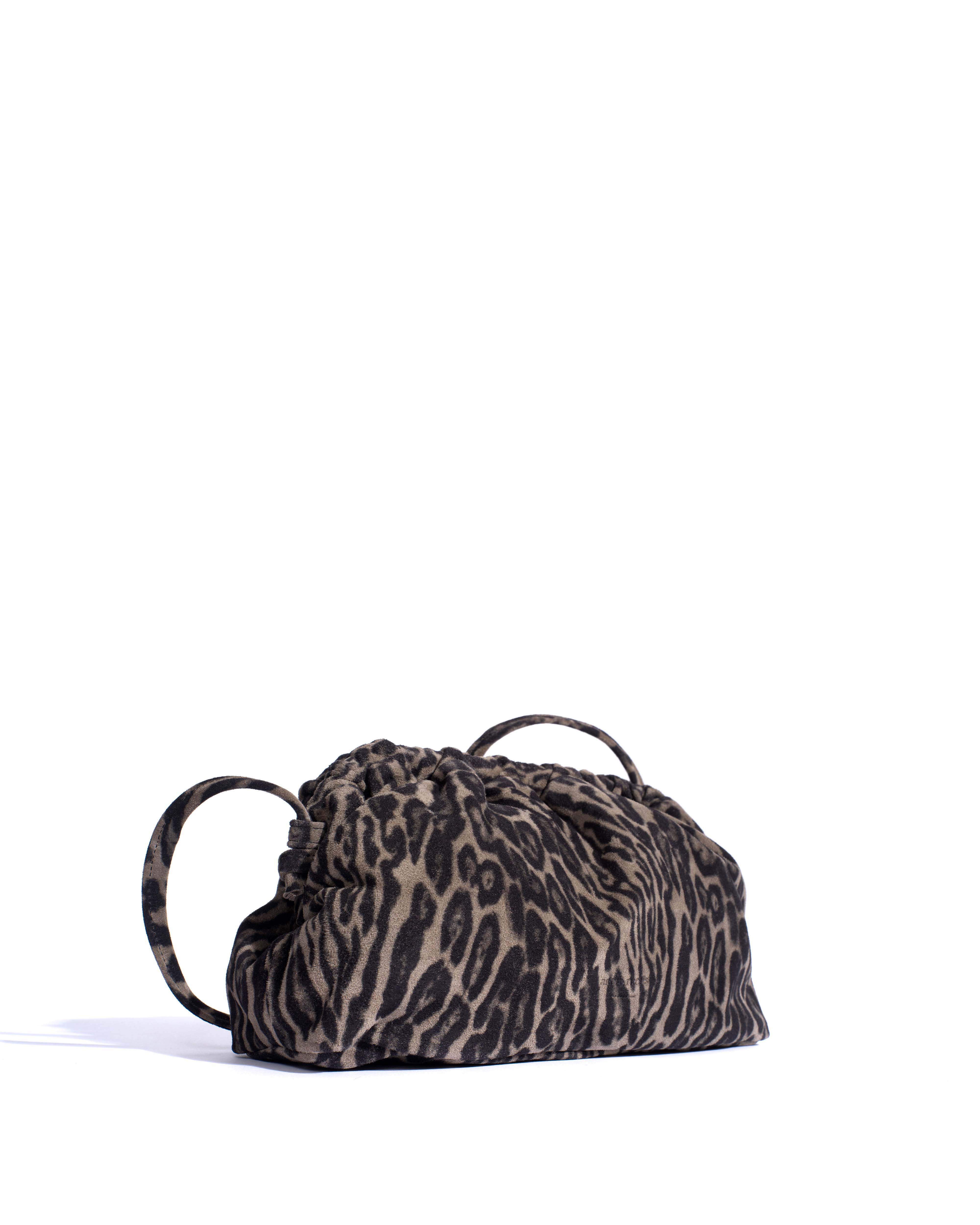 Hally classic cloud bag Calf suede print Snow leopard - Image 2