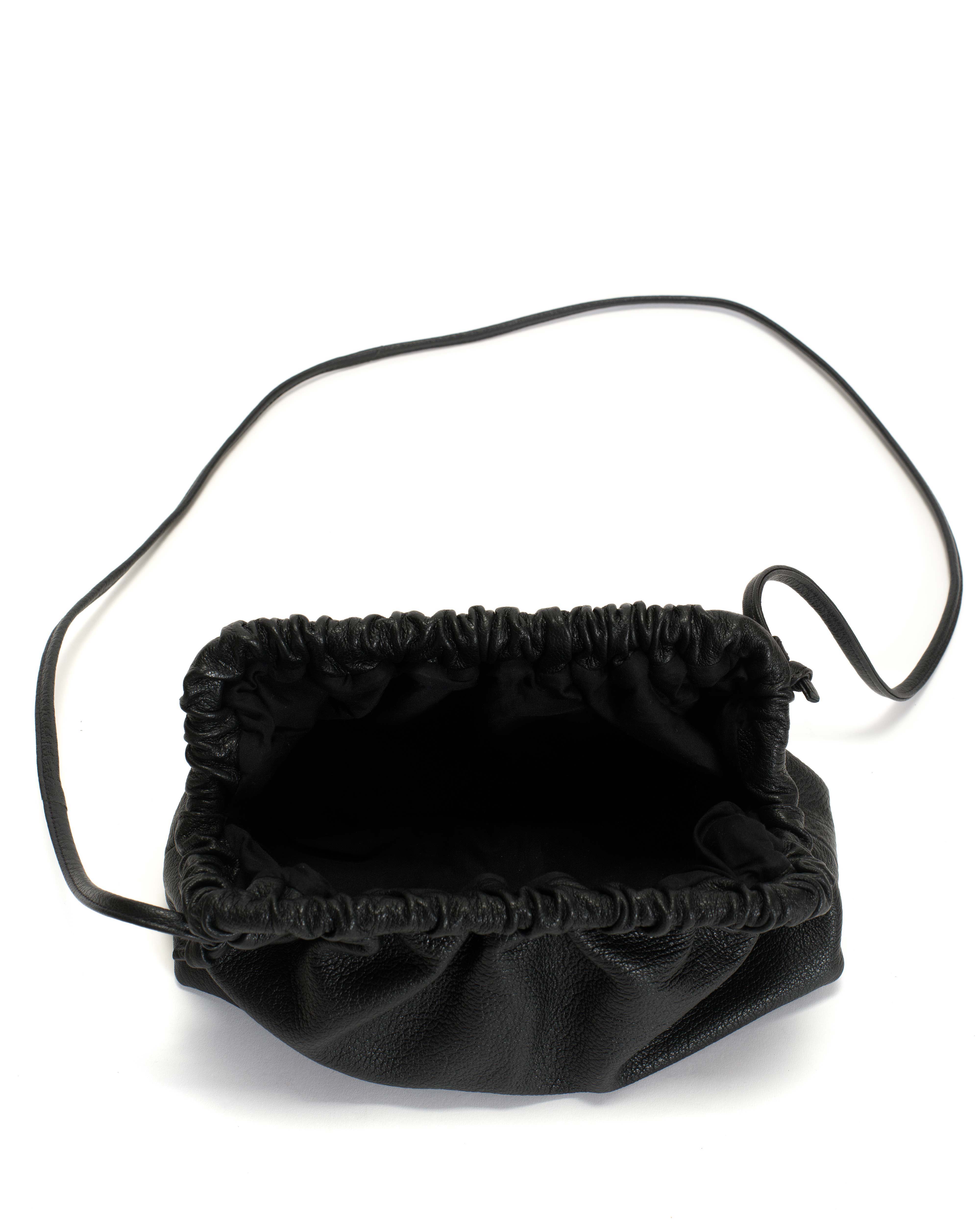 Hally classic cloud bag Grained chevre goat Black - Image 3