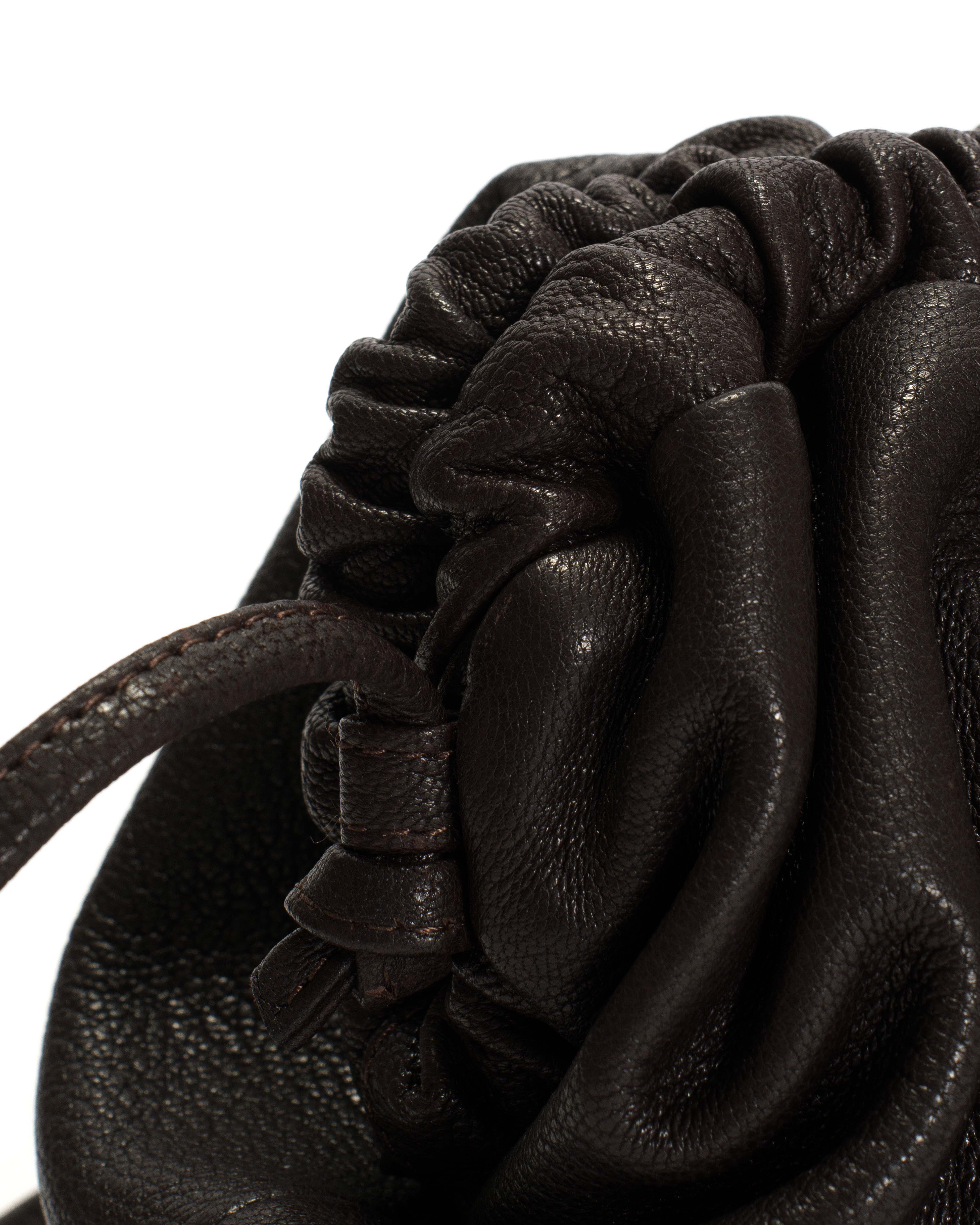 Hally classic cloud bag Grained chevre goat Coffee brown - Image 4