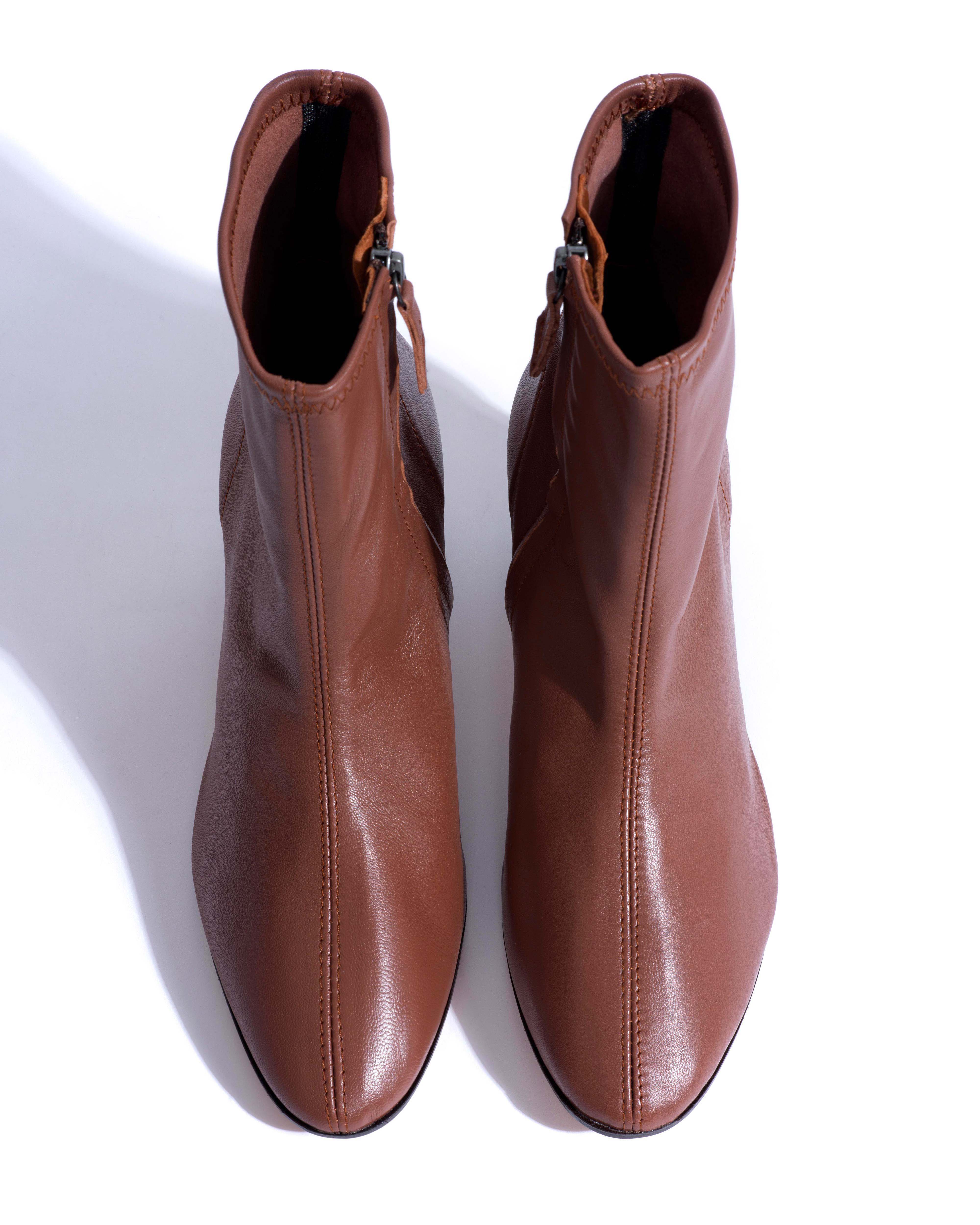 Hanny 55 stacked stretch Silky lamb Chocolate - Image 4
