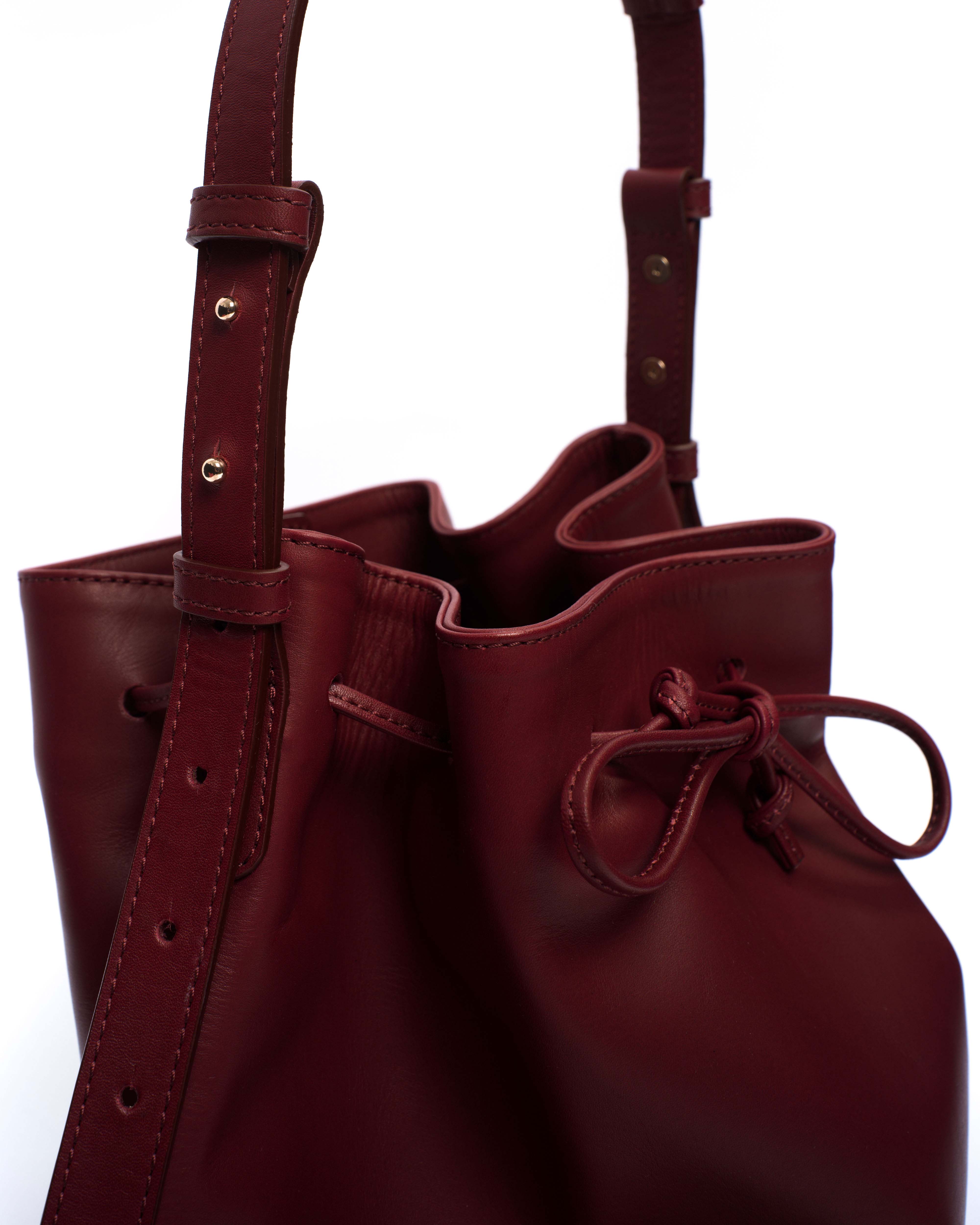 Kacey grand bucket bag Soft calf Pomegranate - Image 4