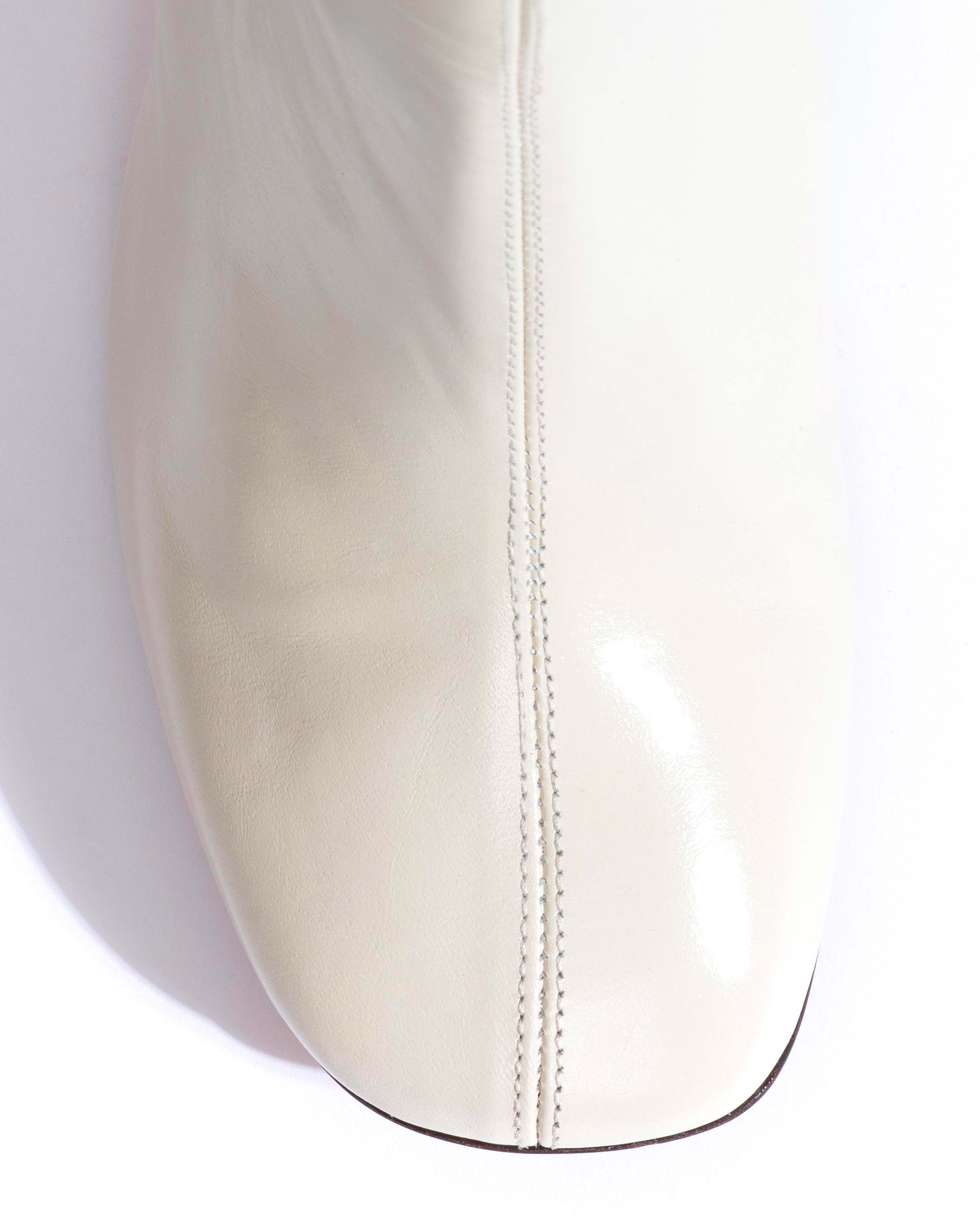 Kali 80 Crinkled polished goat White sand - Image 5