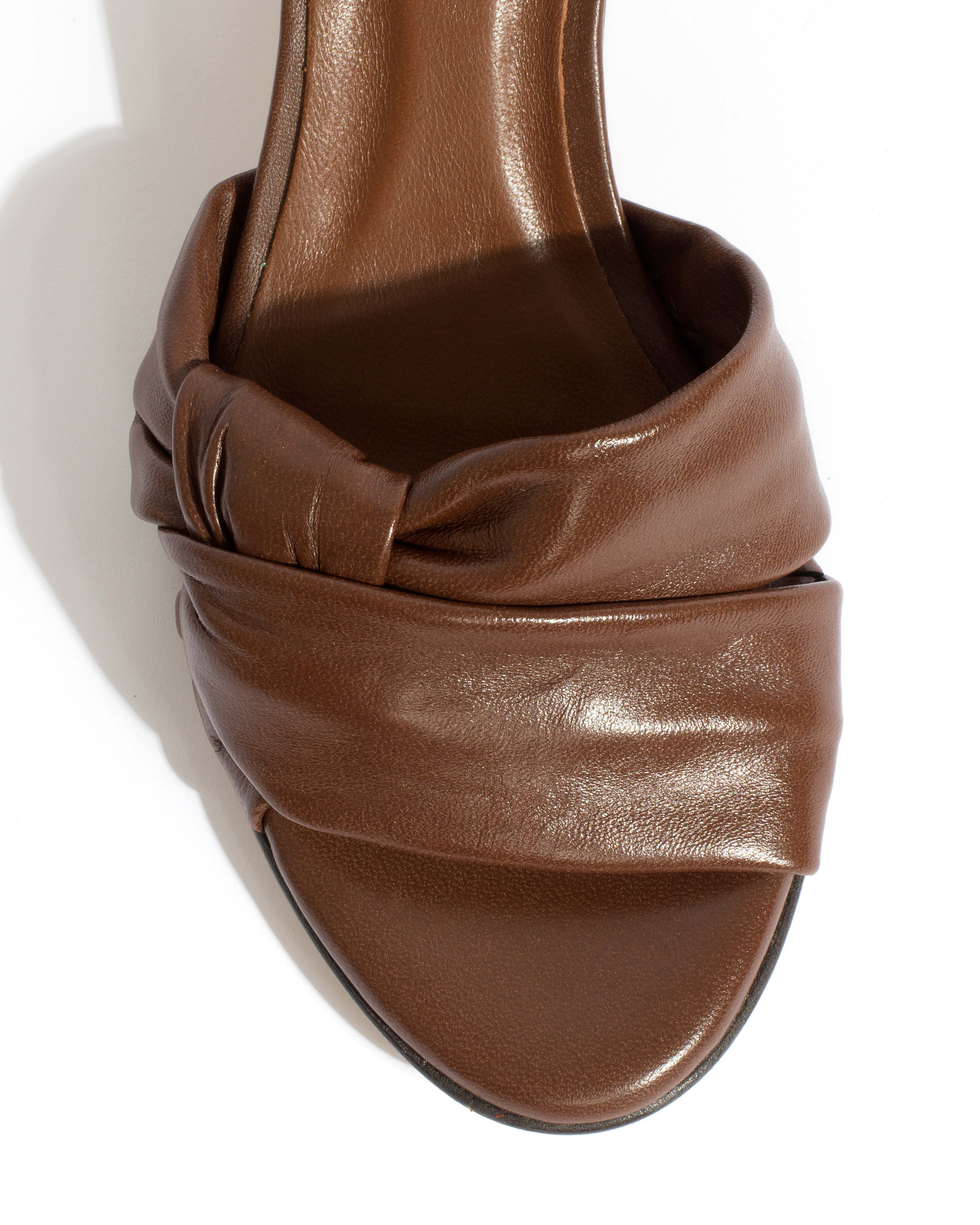 Kamilah 50 stiletto Shiny lamb Chocolate - Image 5