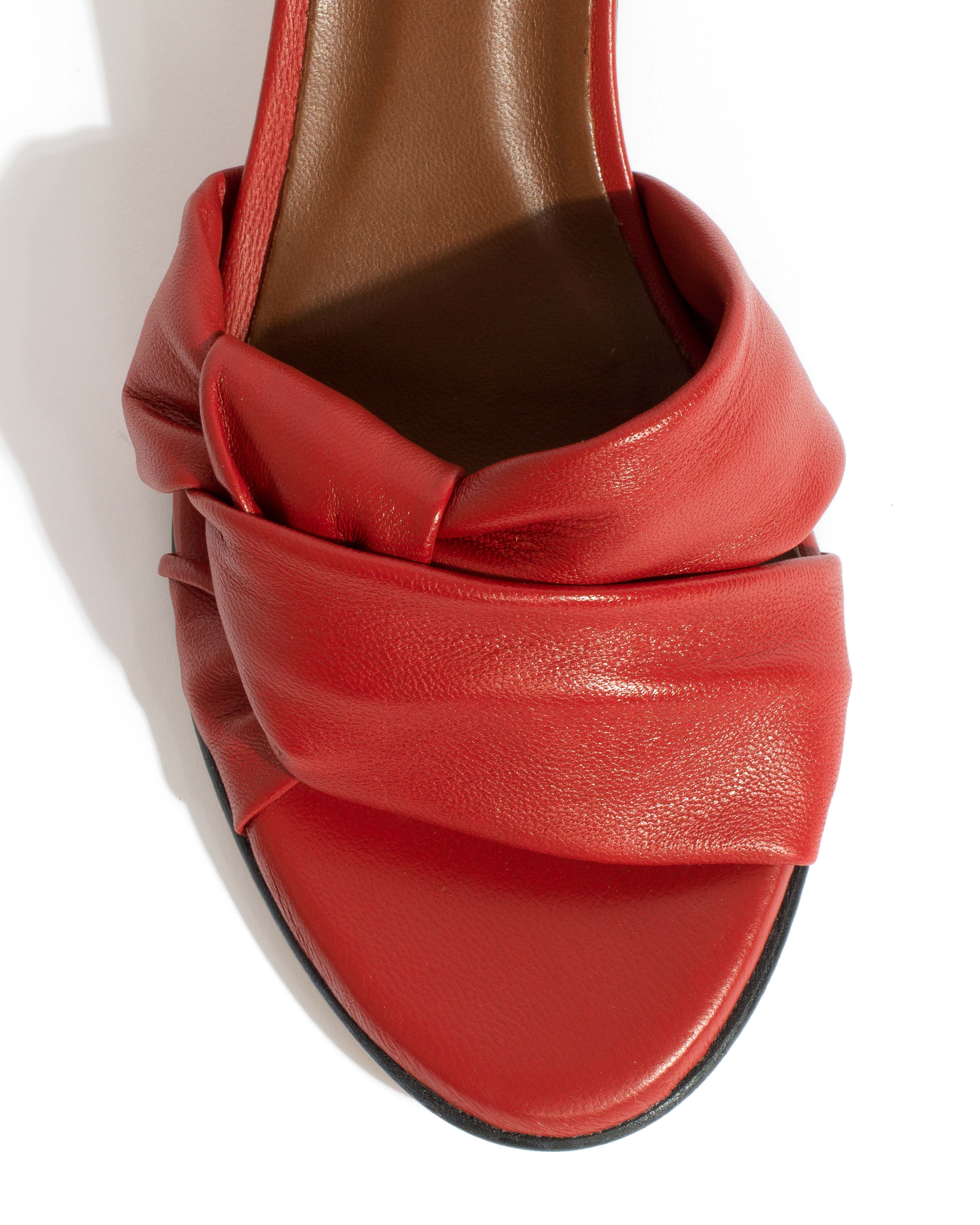 Kamilah 50 stiletto Shiny lamb Ruby red - Image 5