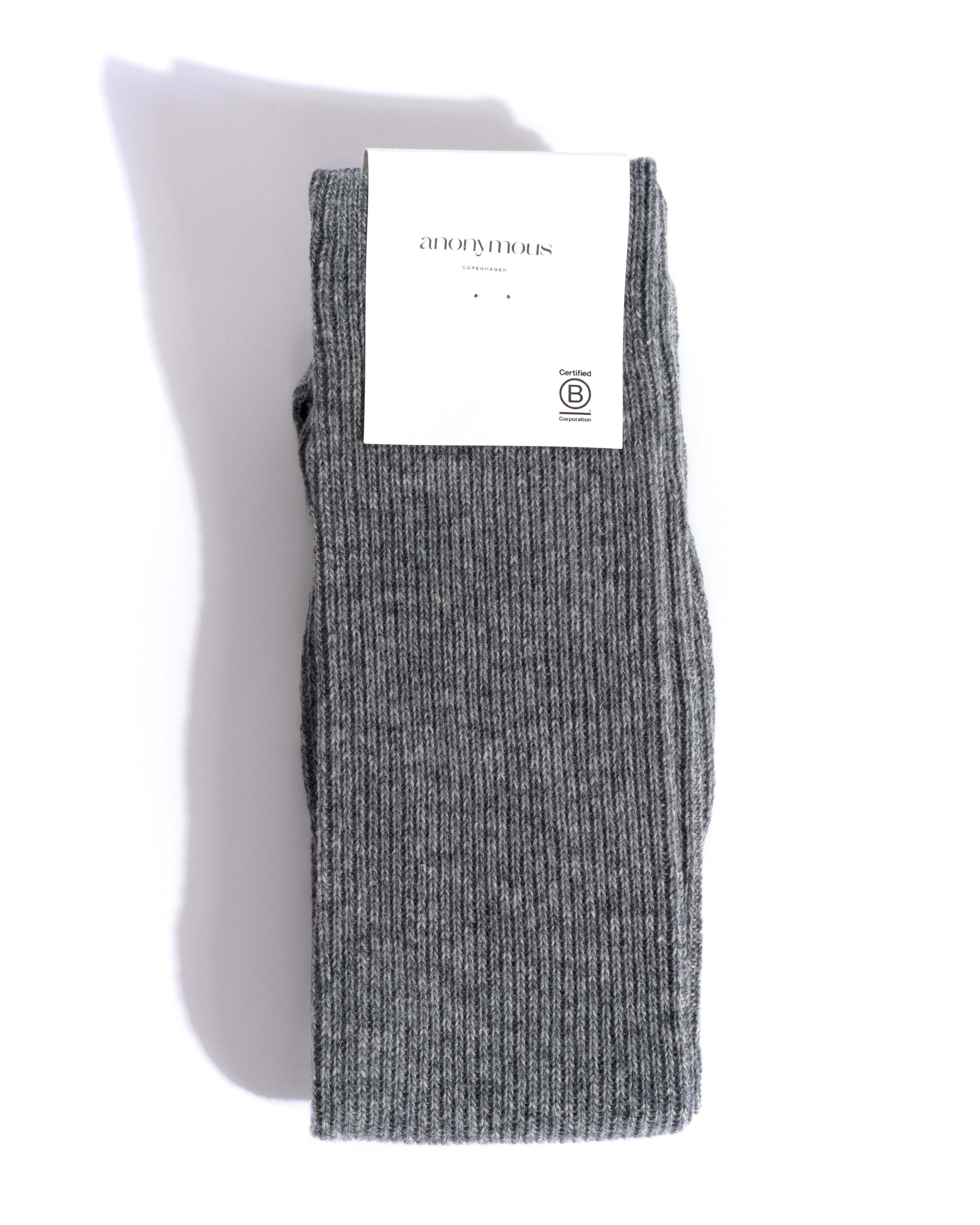 Lanai knee-high cashmere socks 70% wool 30% cashmere Light grey - Image 4