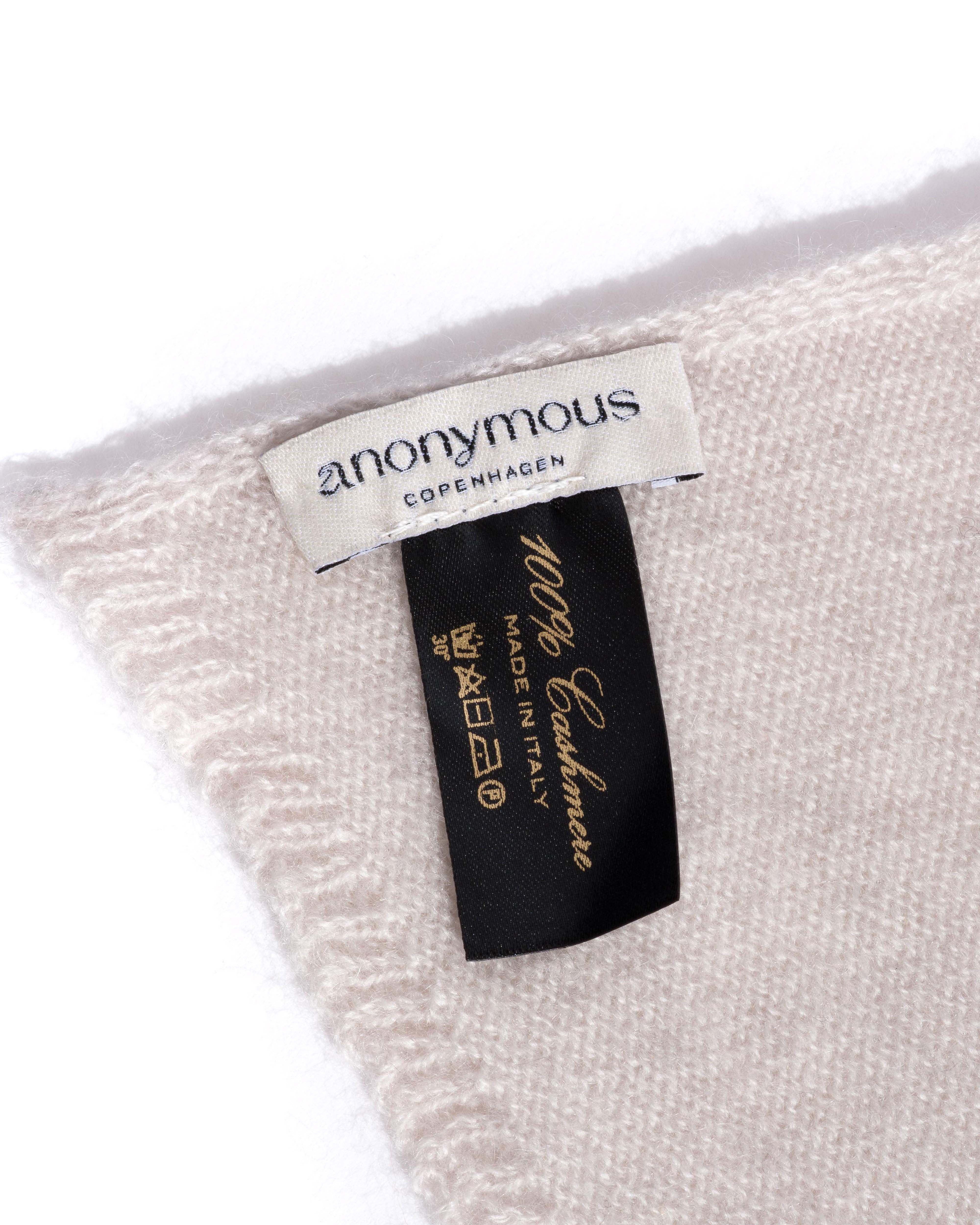 Mira cashmere square scarf 100% cashmere Ivory - Image 5
