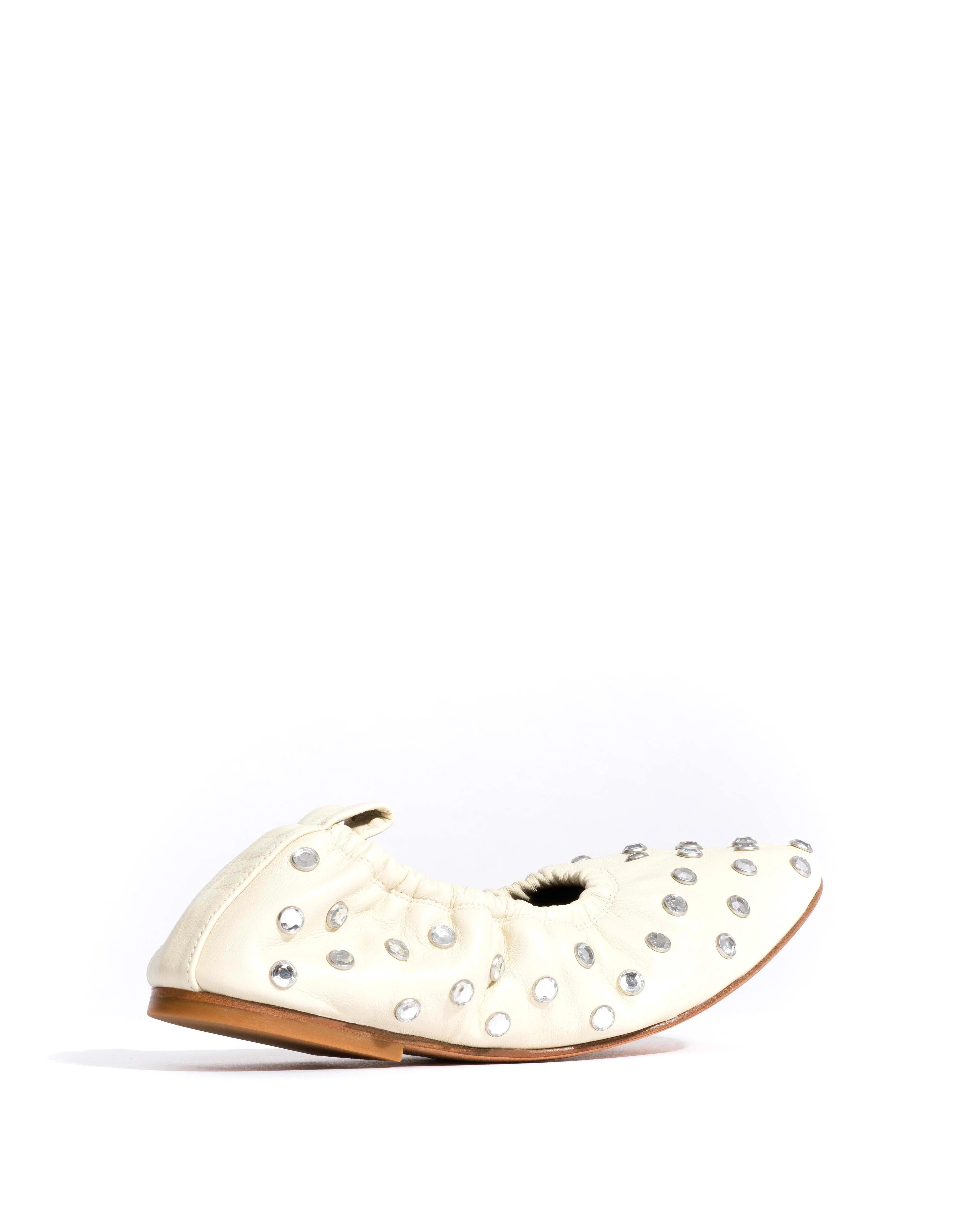 Mirelda crystals Silky lamb White sand - Image 3