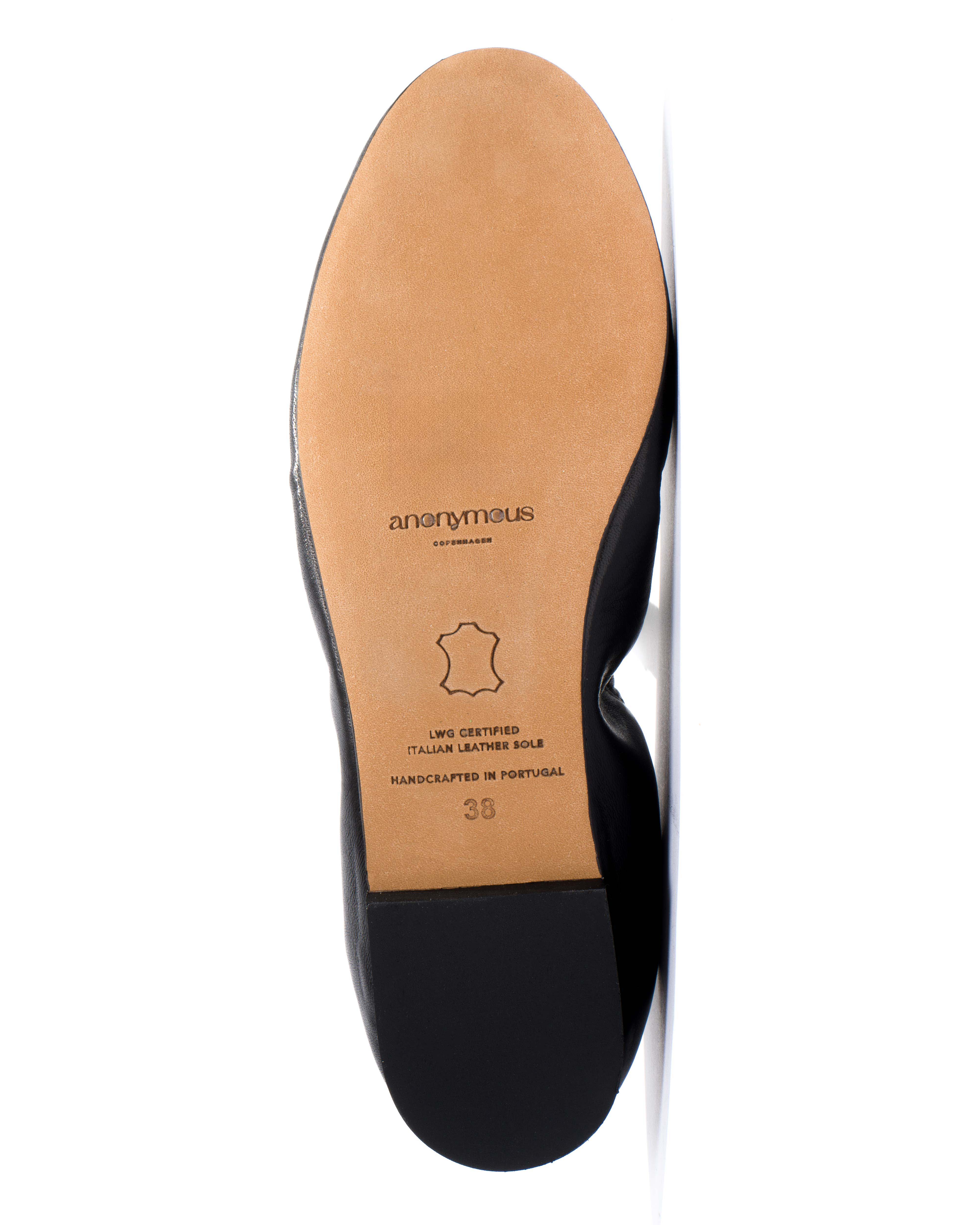 Mirelda Silky lamb Black - Image 8
