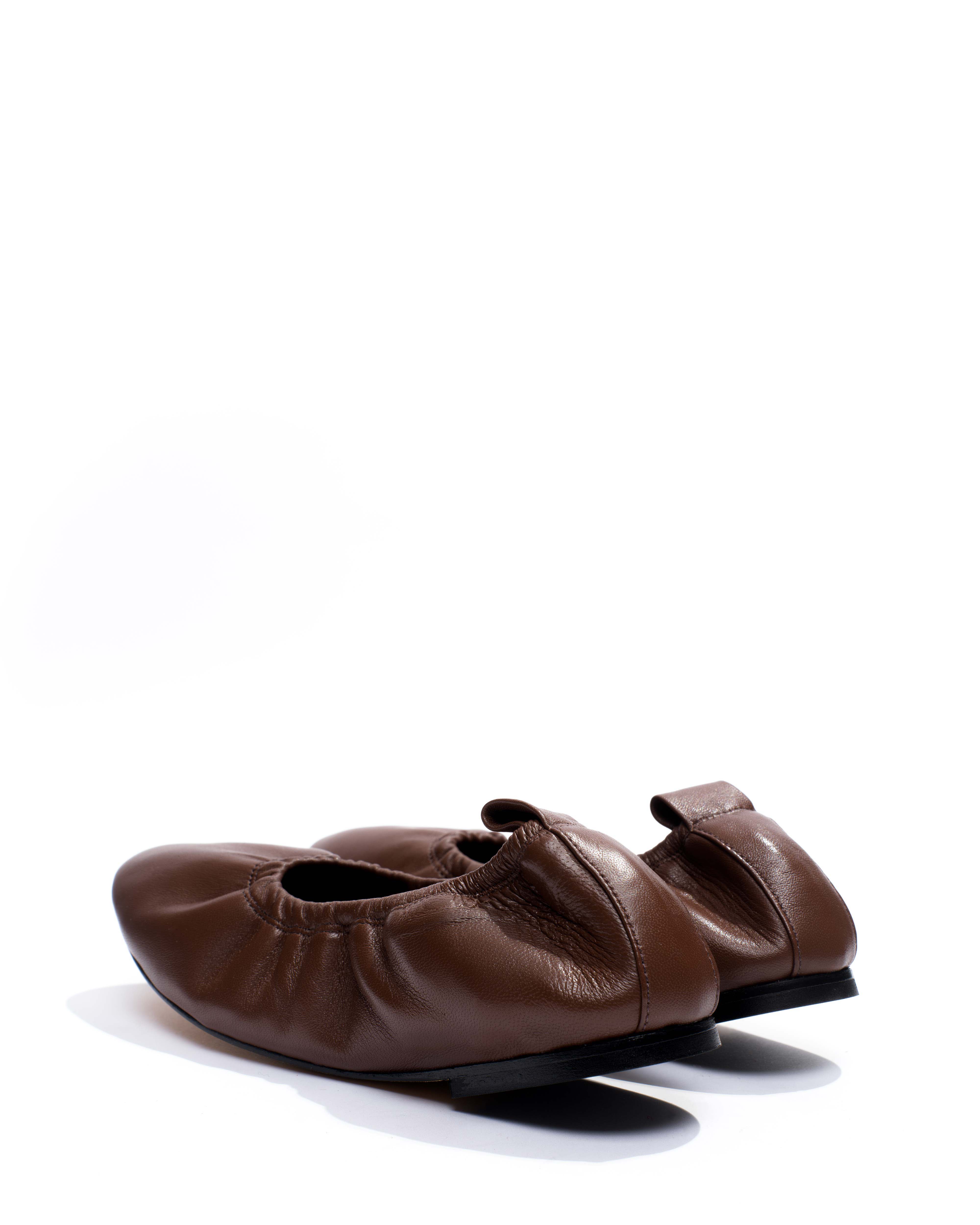 Mirelda Silky lamb Chocolate - Image 4