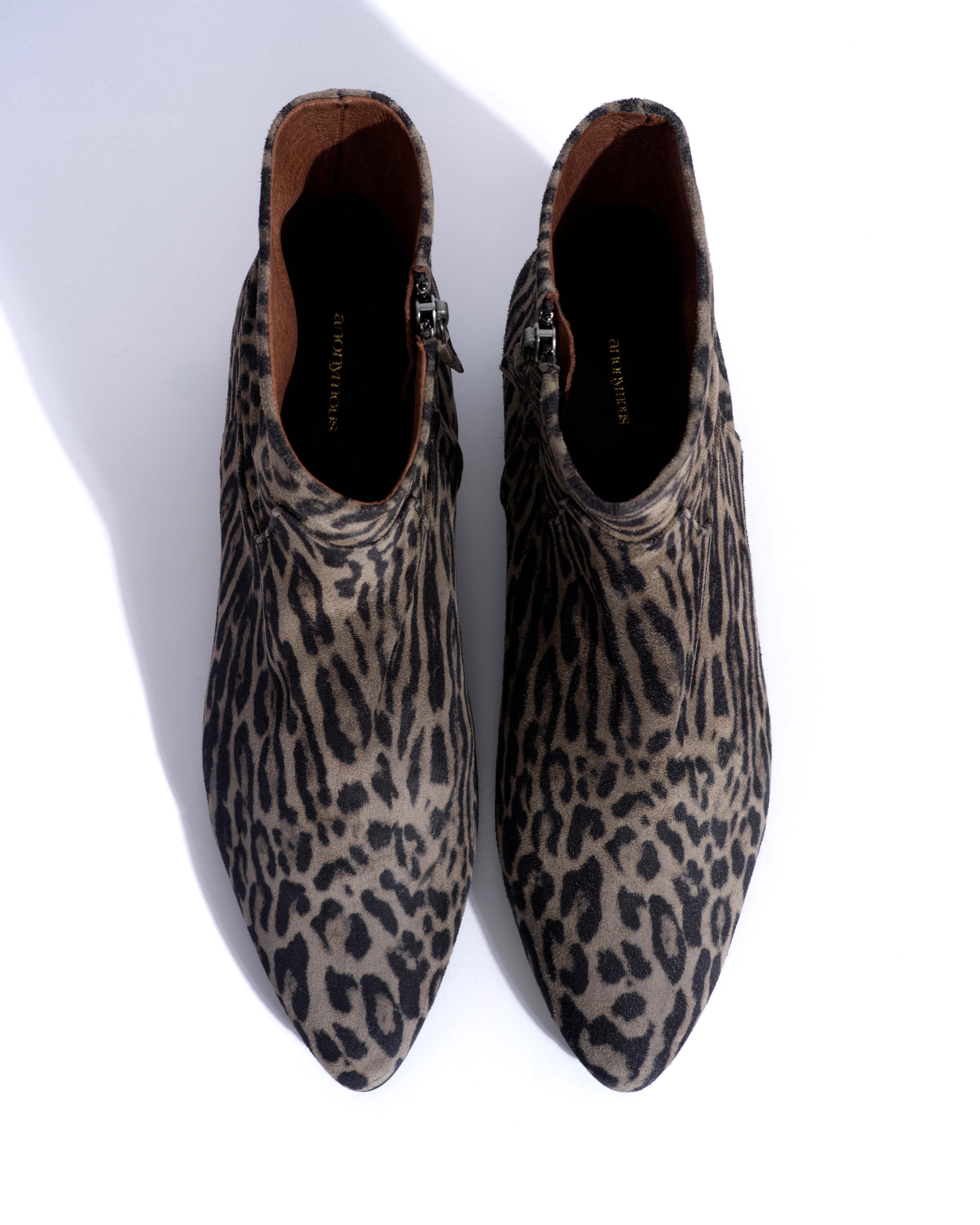 Morie 20 Calf suede print Snow leopard - Image 4