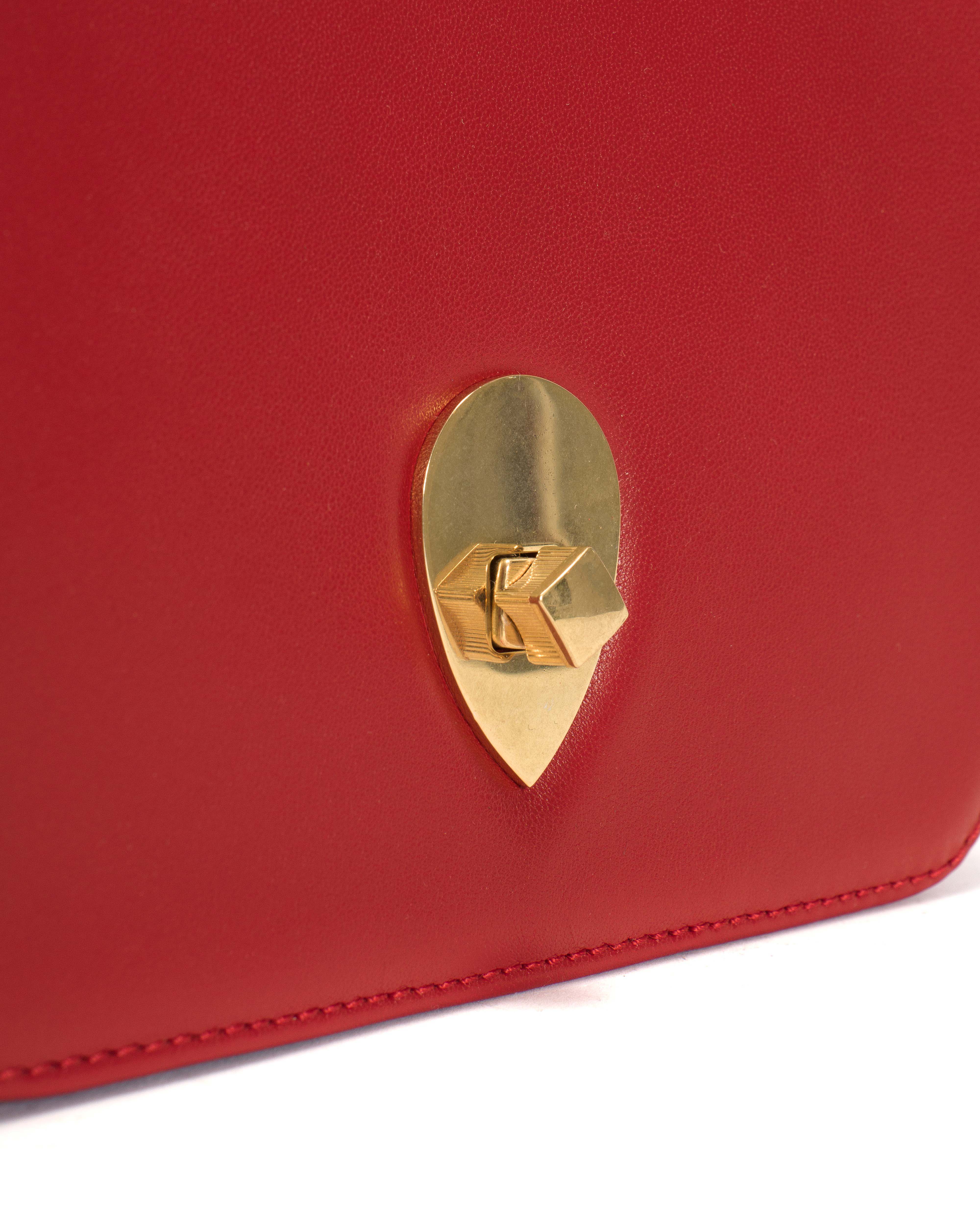 Nielle petite crossover bag Shiny lamb Ruby red - Image 5