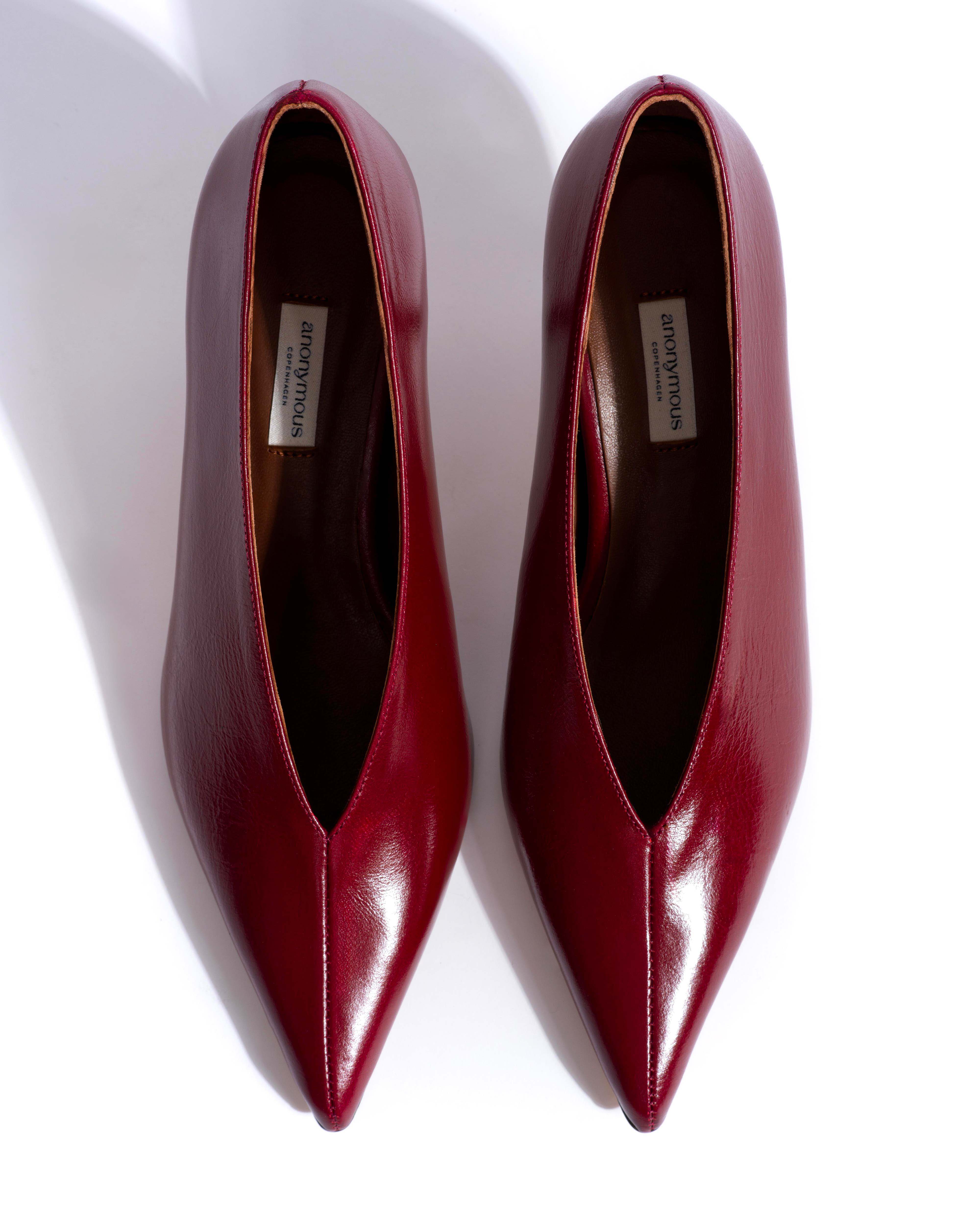 Phia 55 pin Crinkled polished goat Pomegranate - Image 4
