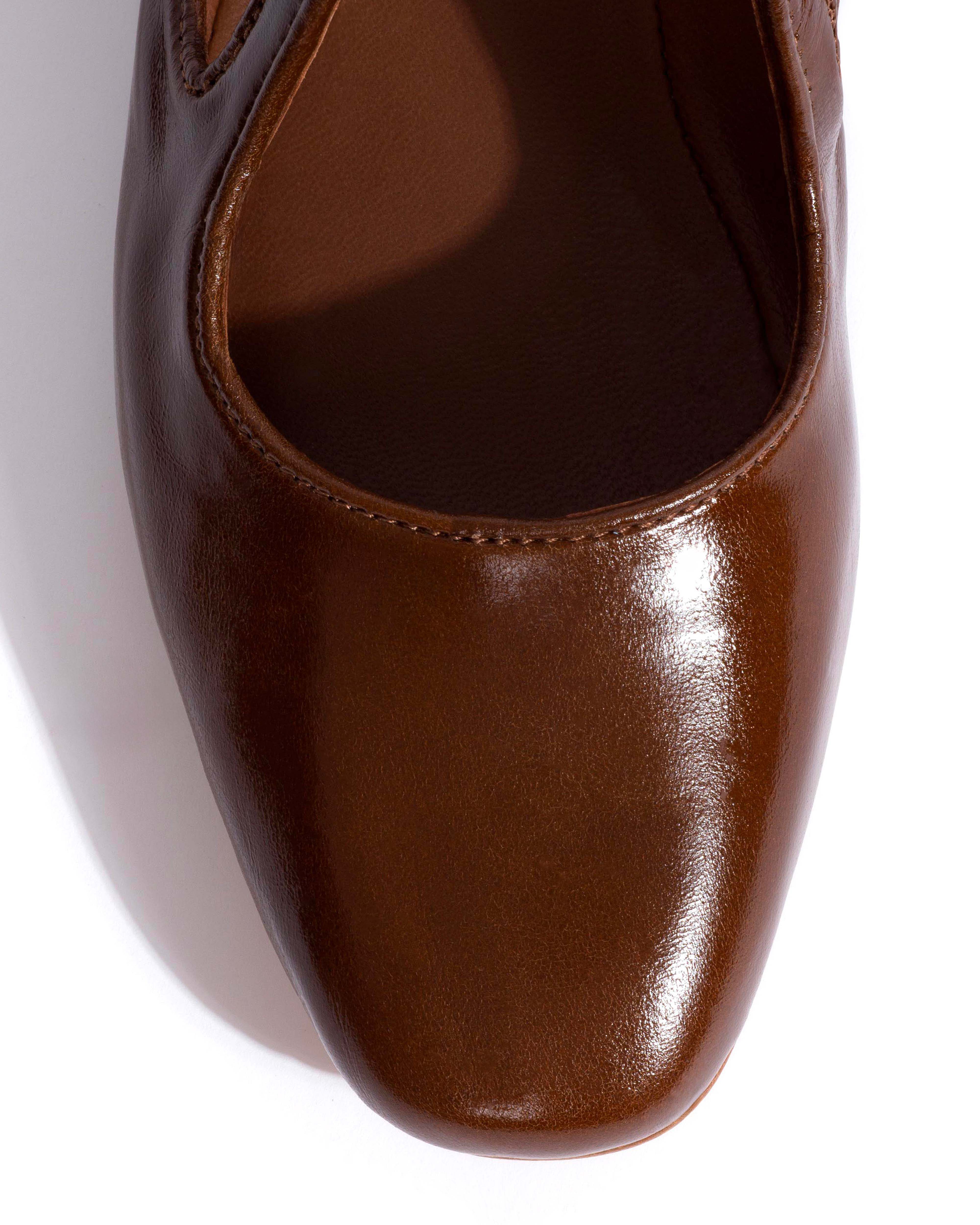 Praise Crinkled polished goat Caramel brown - Image 6