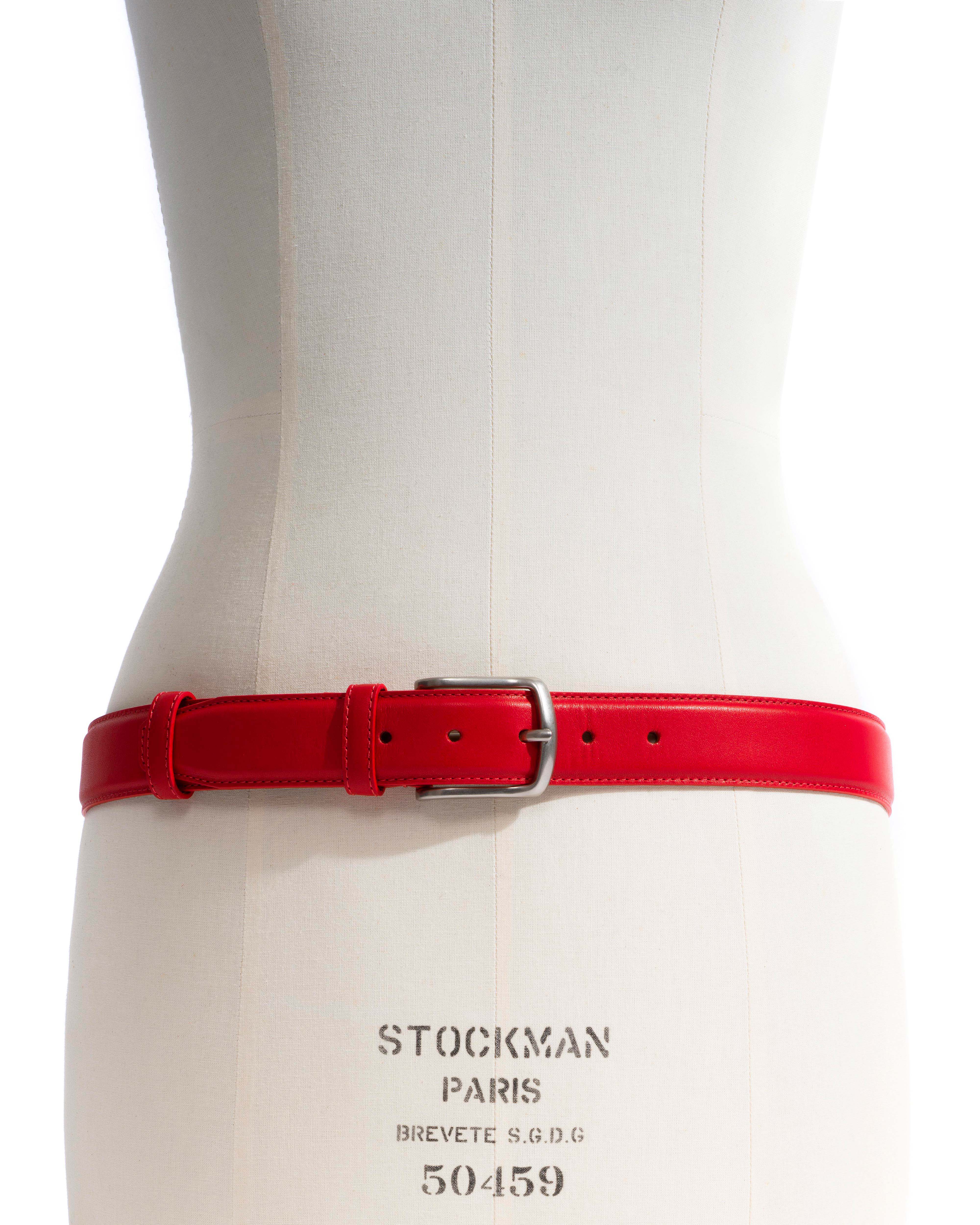 Quinn classic unisex leather belt Soft calf & metal Ruby red & silver buckle - Image 2