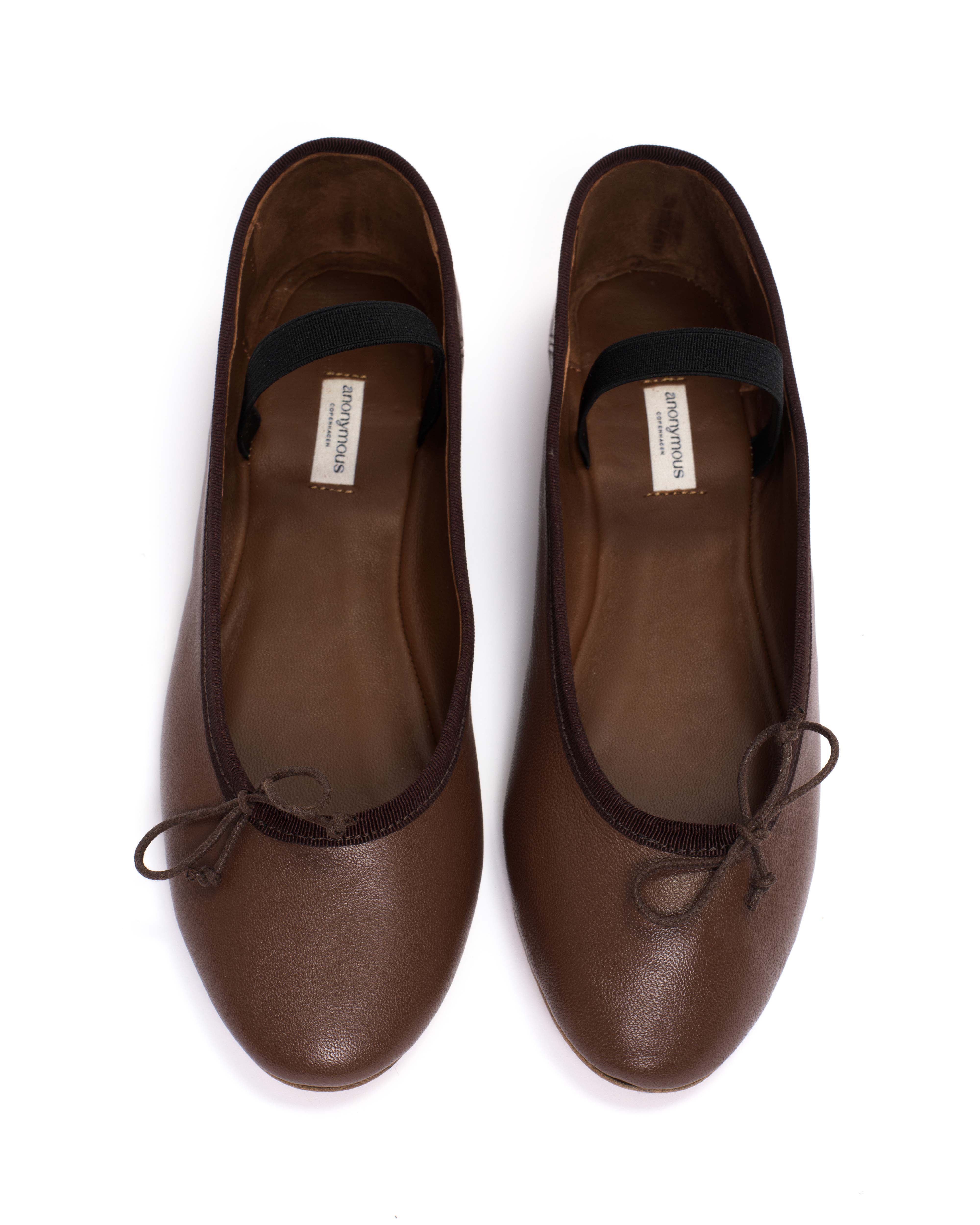 Rhina Silky lamb Chocolate - Image 3