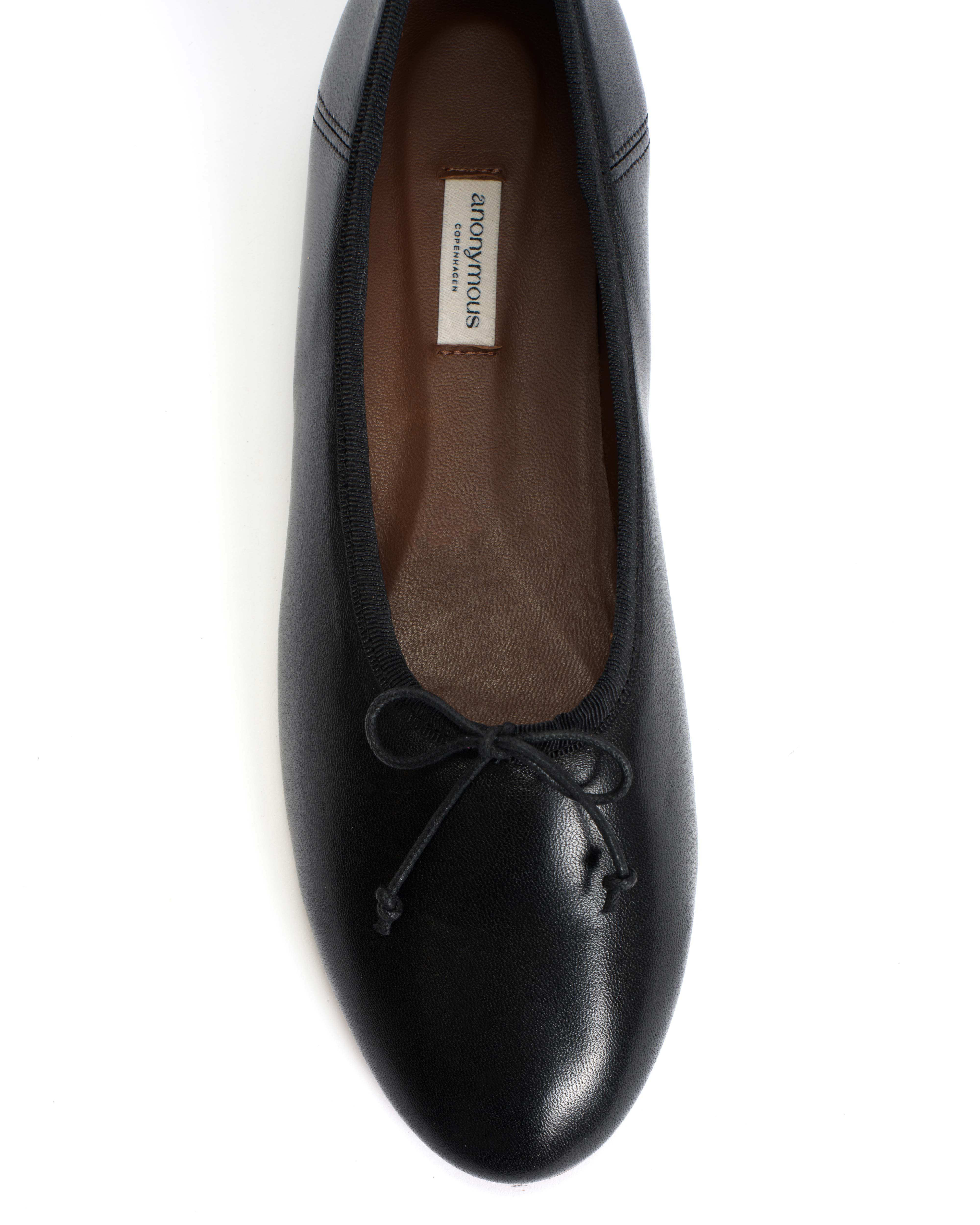 Sacha Shiny lamb Black - Image 6