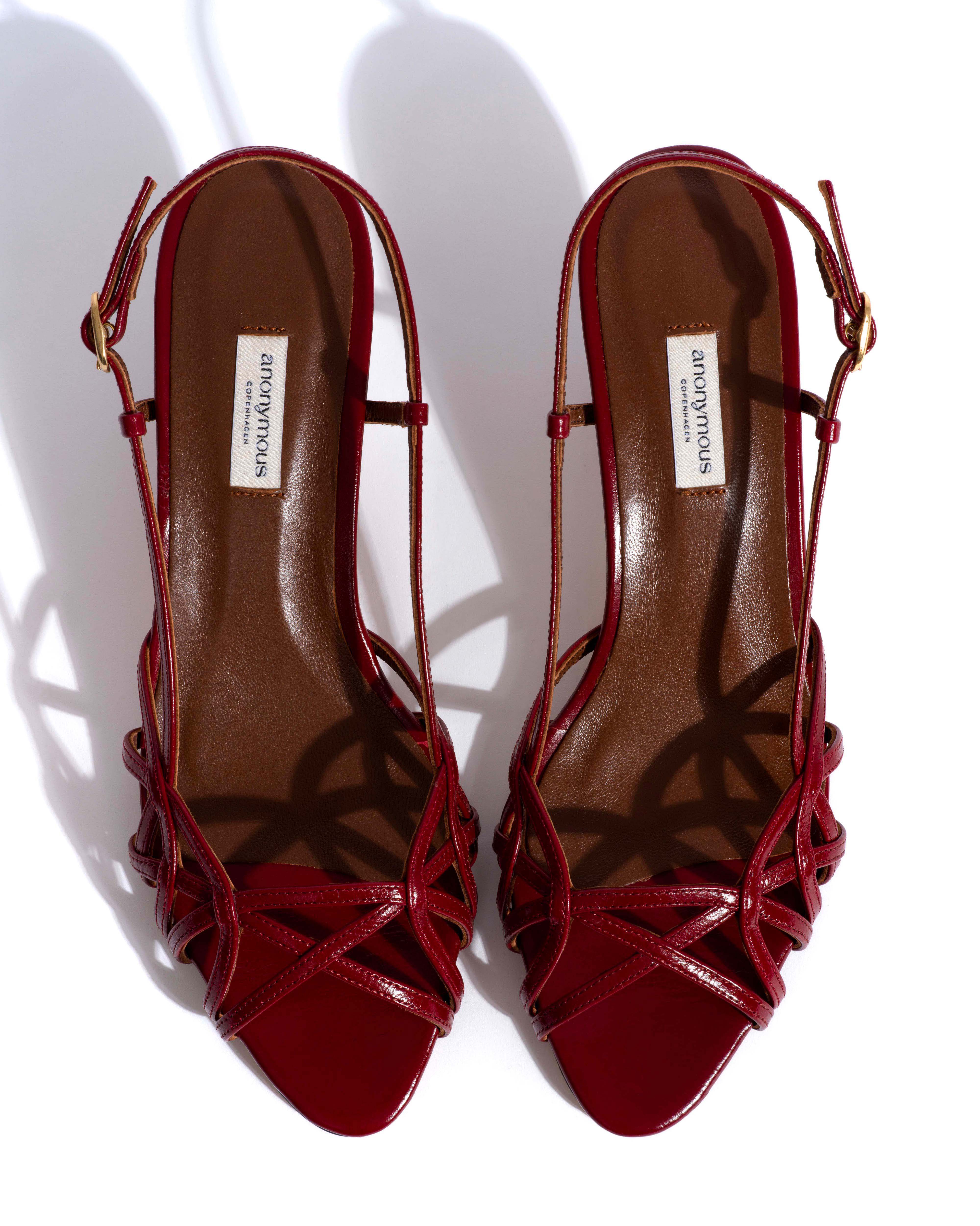 Scarlett 50 kitten Crinkled polished goat Pomegranate - Image 4