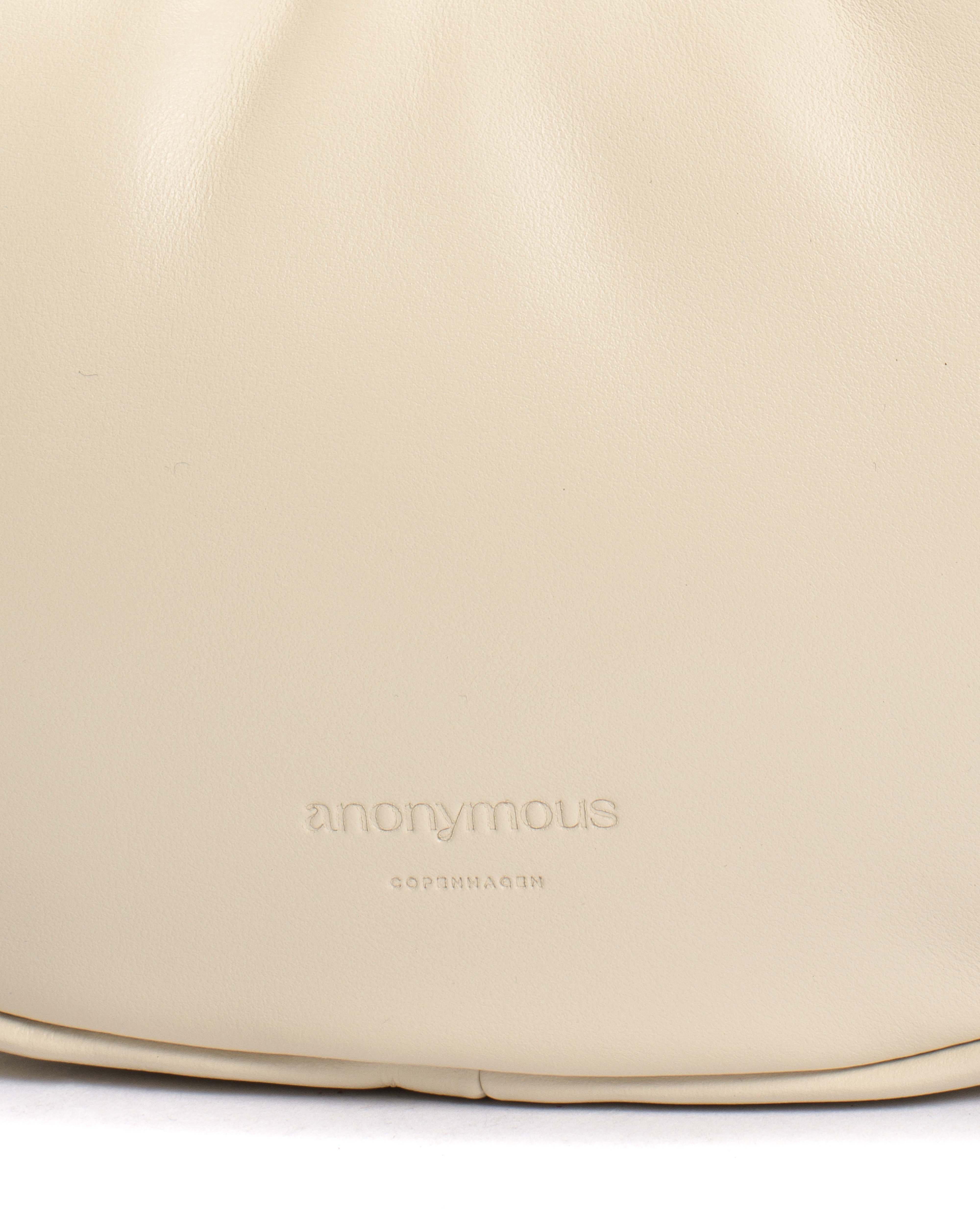 Shane petite pillow bag Soft calf White sand - Image 5