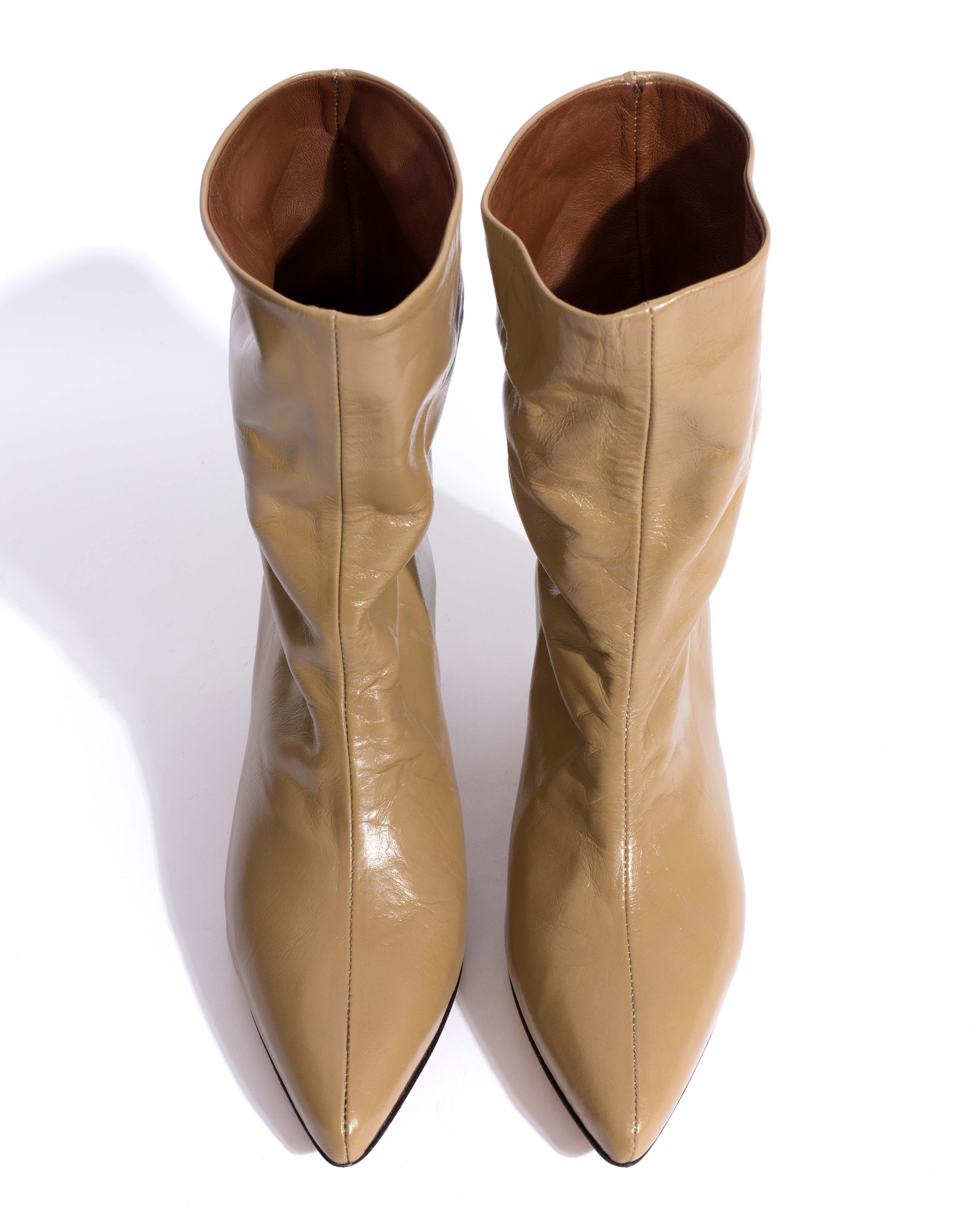 Sweeney 40 stiletto Crinkled soft calf Mushroom - Image 5