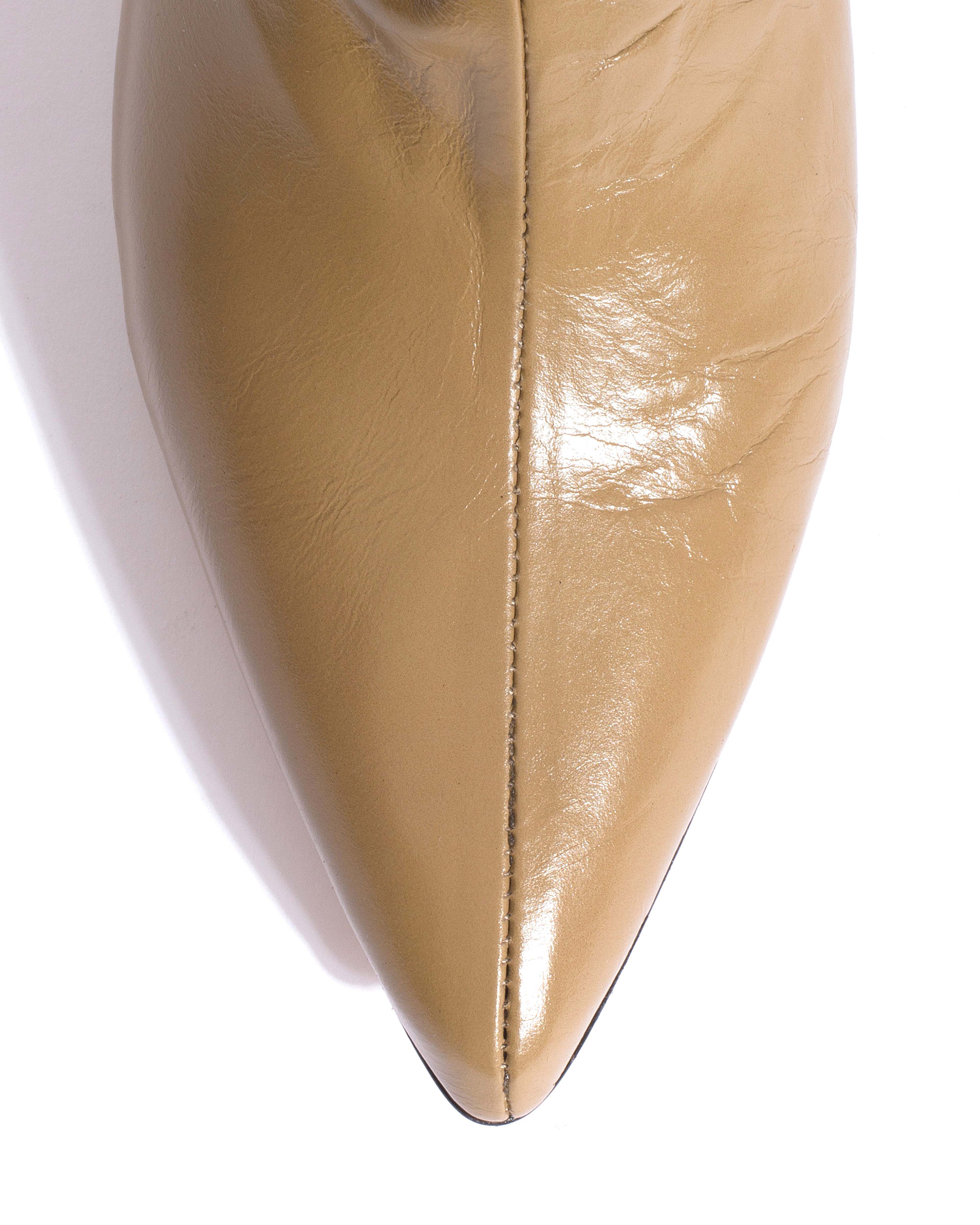 Sweeney 40 stiletto Crinkled soft calf Mushroom - Image 6