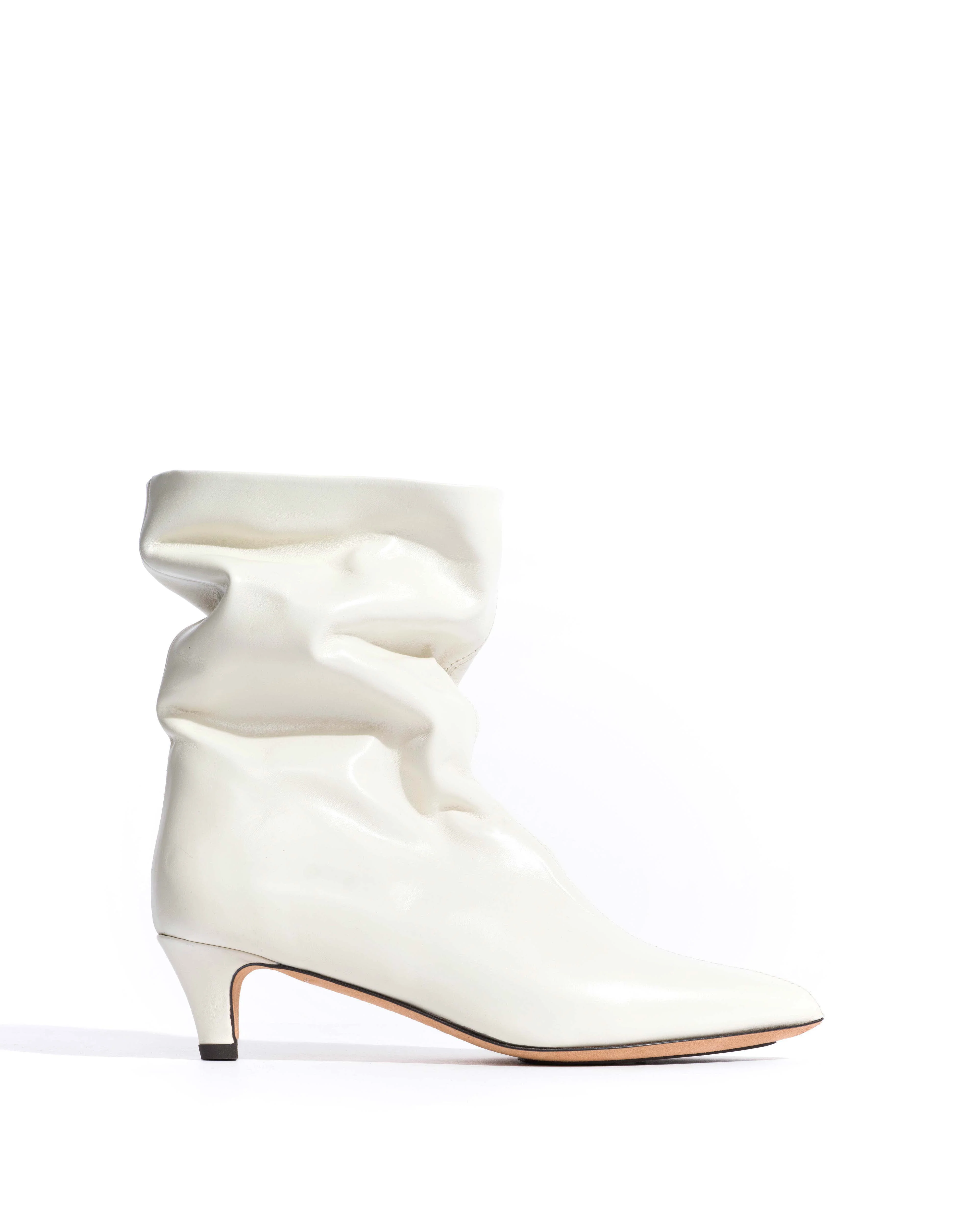 Sweeney 40 stiletto Crinkled soft calf White sand