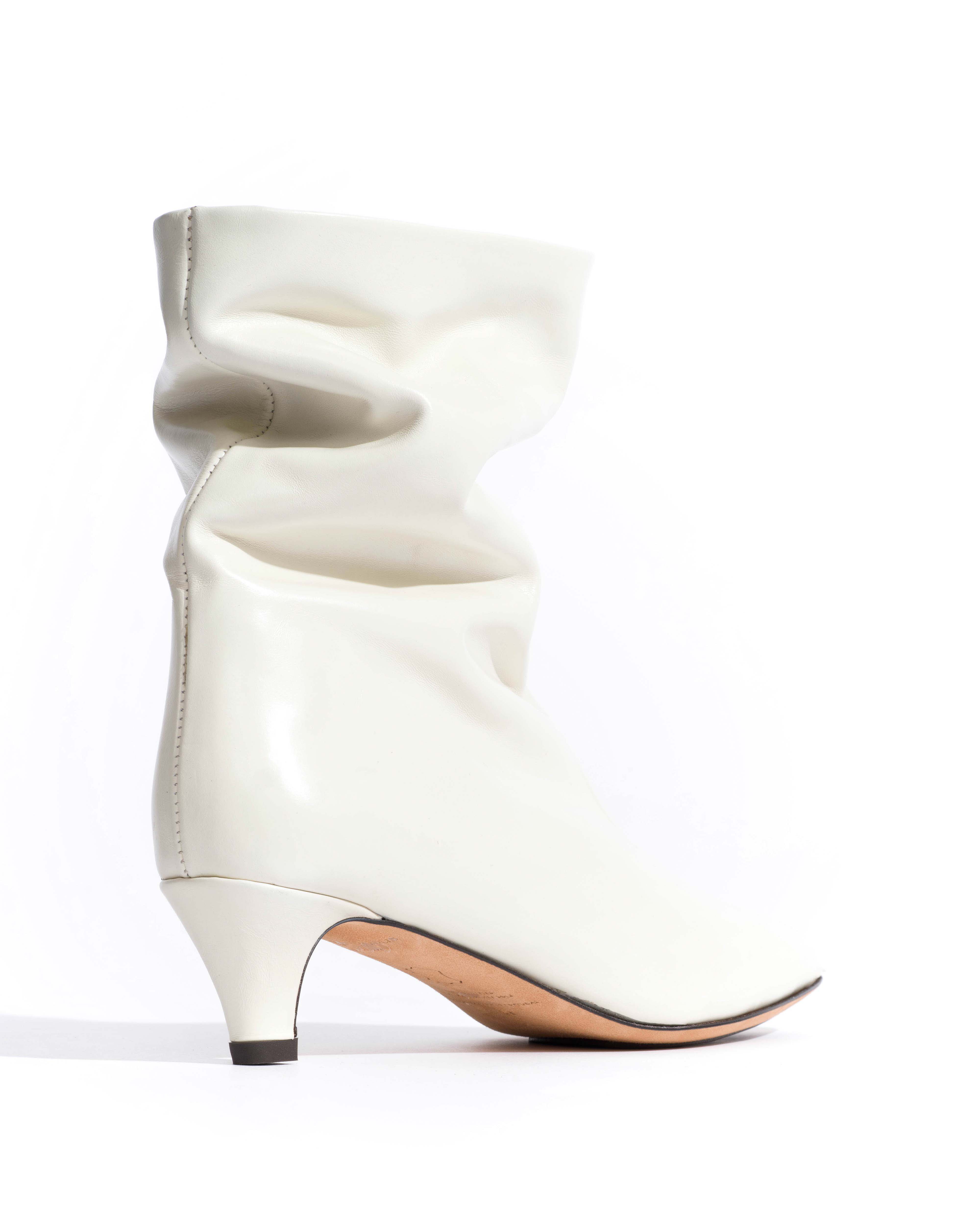 Sweeney 40 stiletto Crinkled soft calf White sand - Image 4
