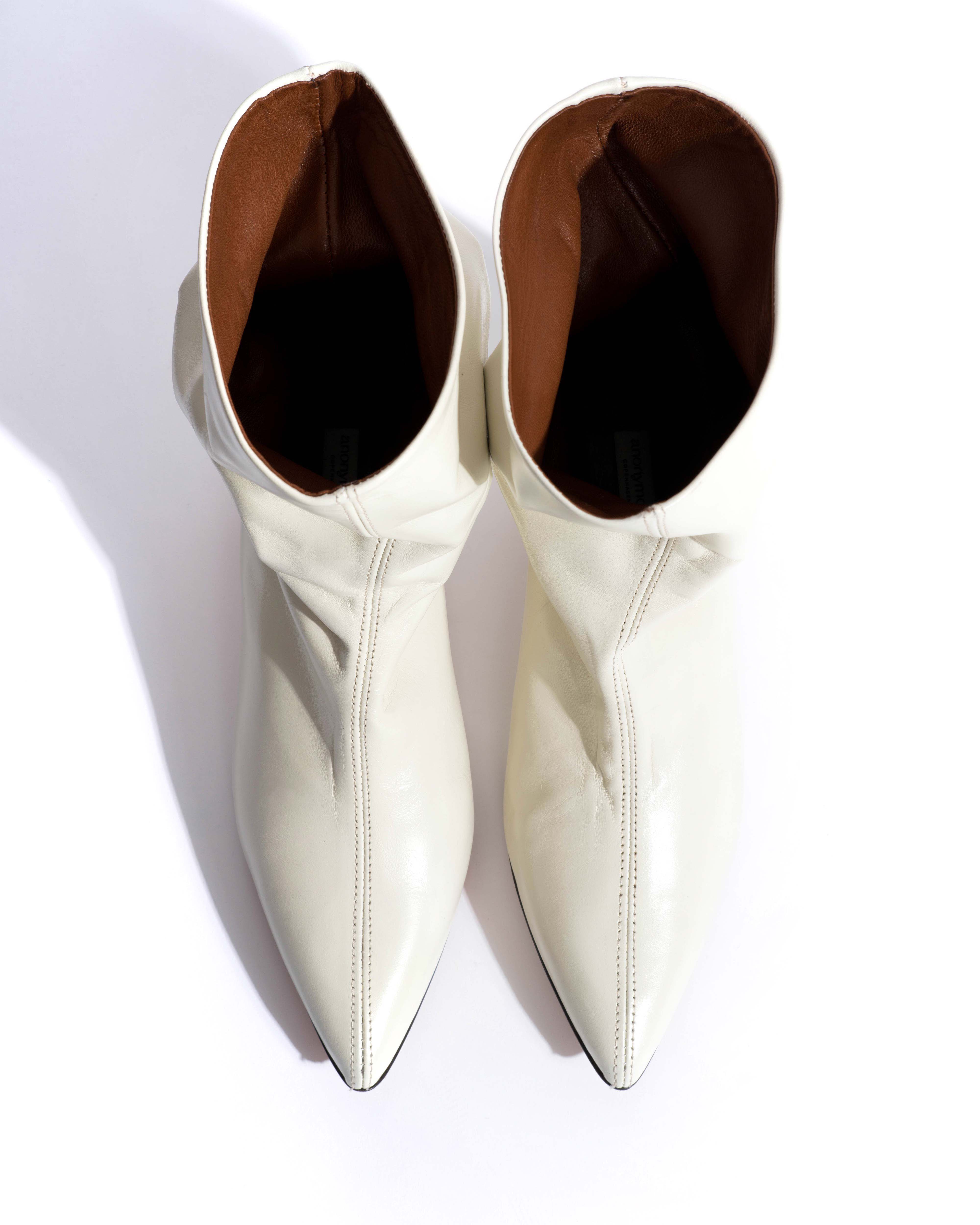 Sweeney 40 stiletto Crinkled soft calf White sand - Image 5