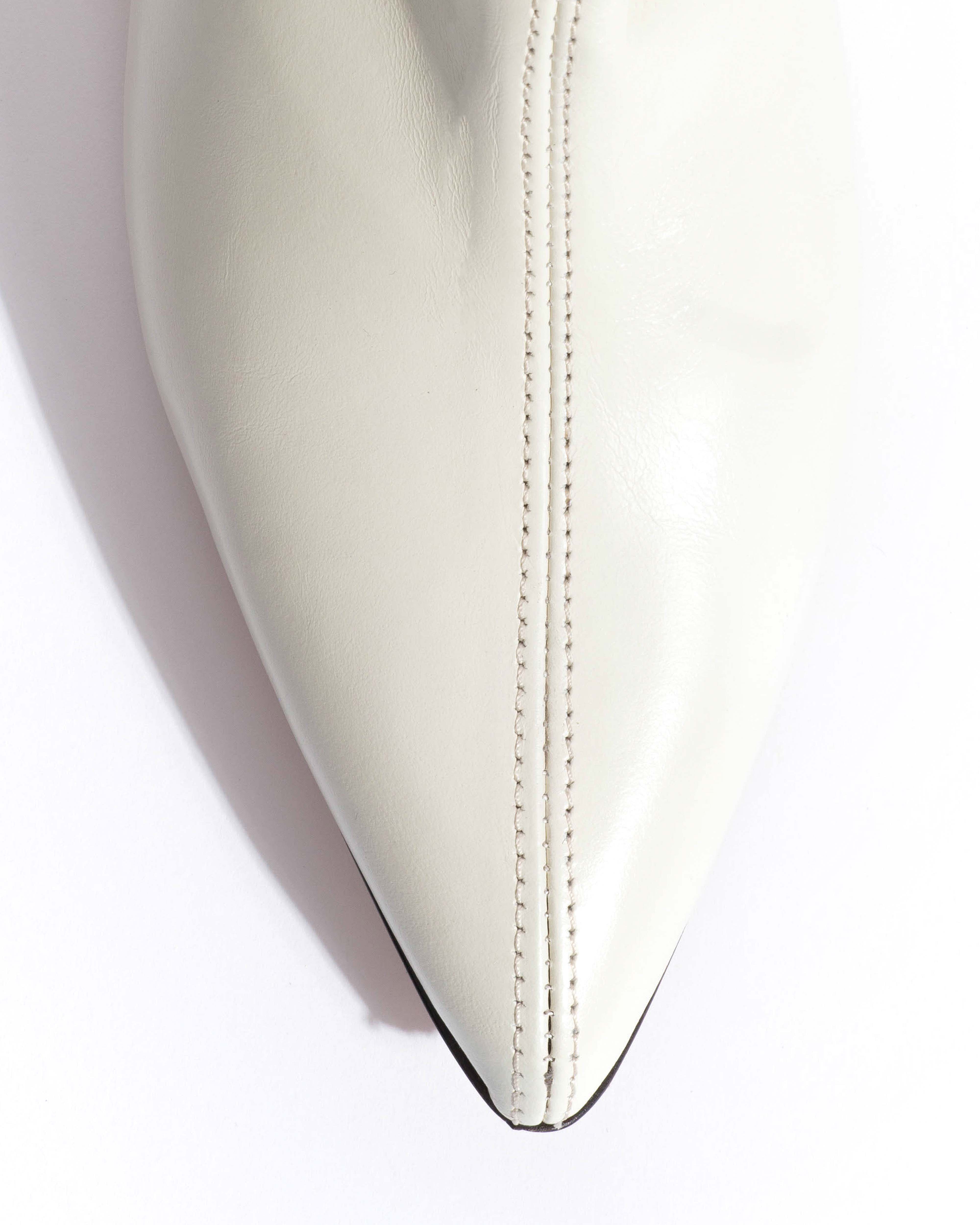 Sweeney 40 stiletto Crinkled soft calf White sand - Image 6