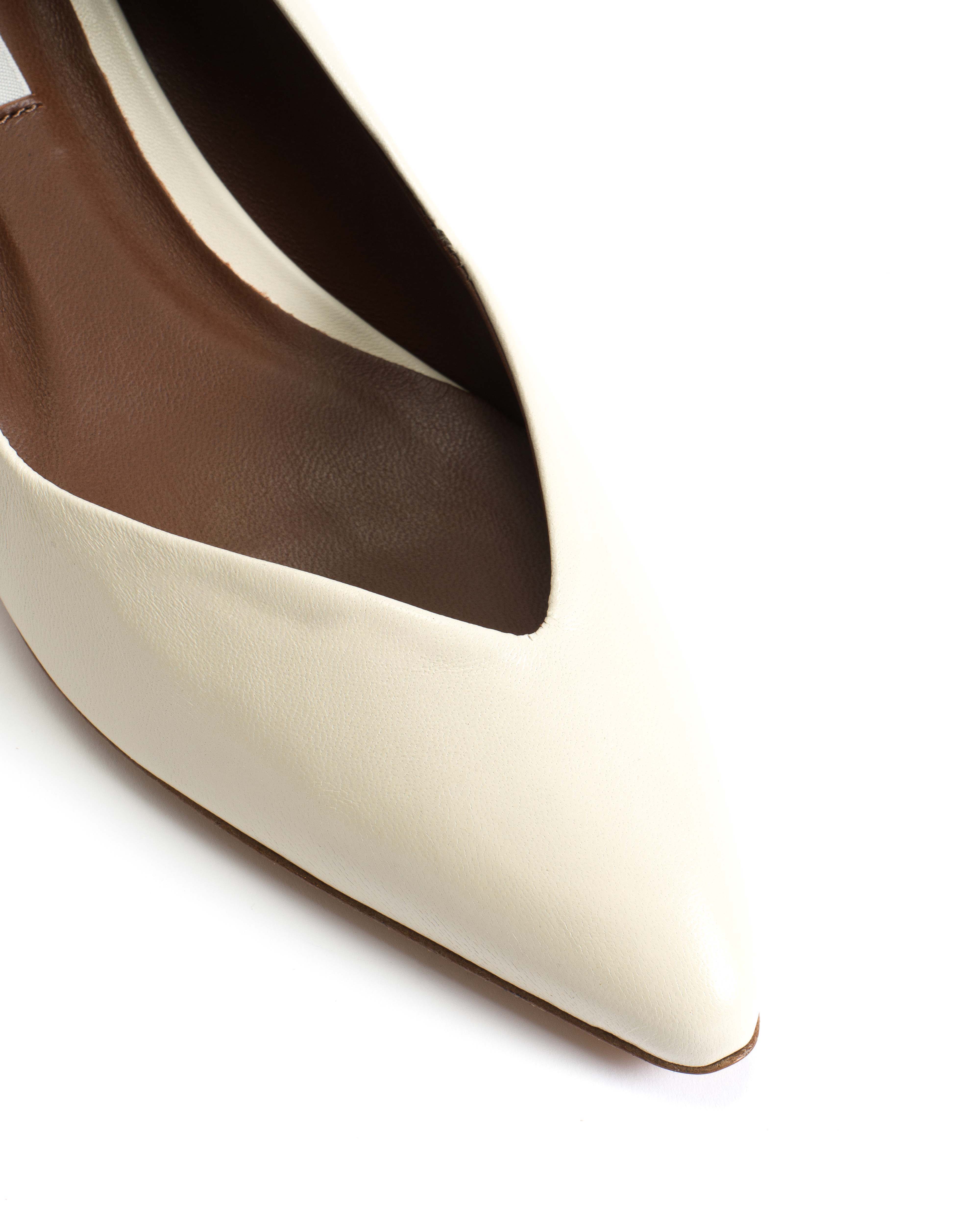 Trini 40 stiletto Shiny lamb White sand - Image 6