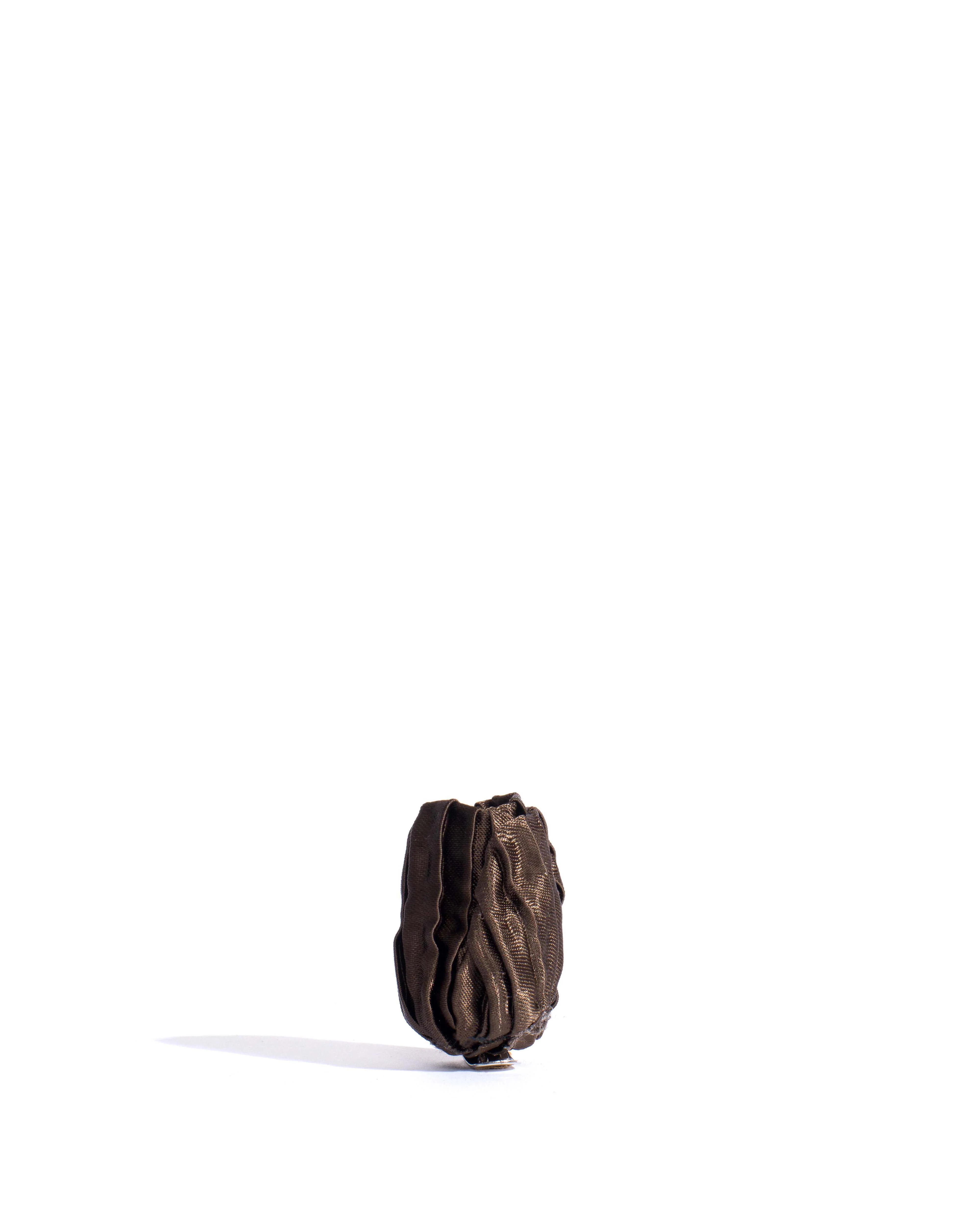 Tulip shoe clip Pleated satin Espresso brown - Image 2