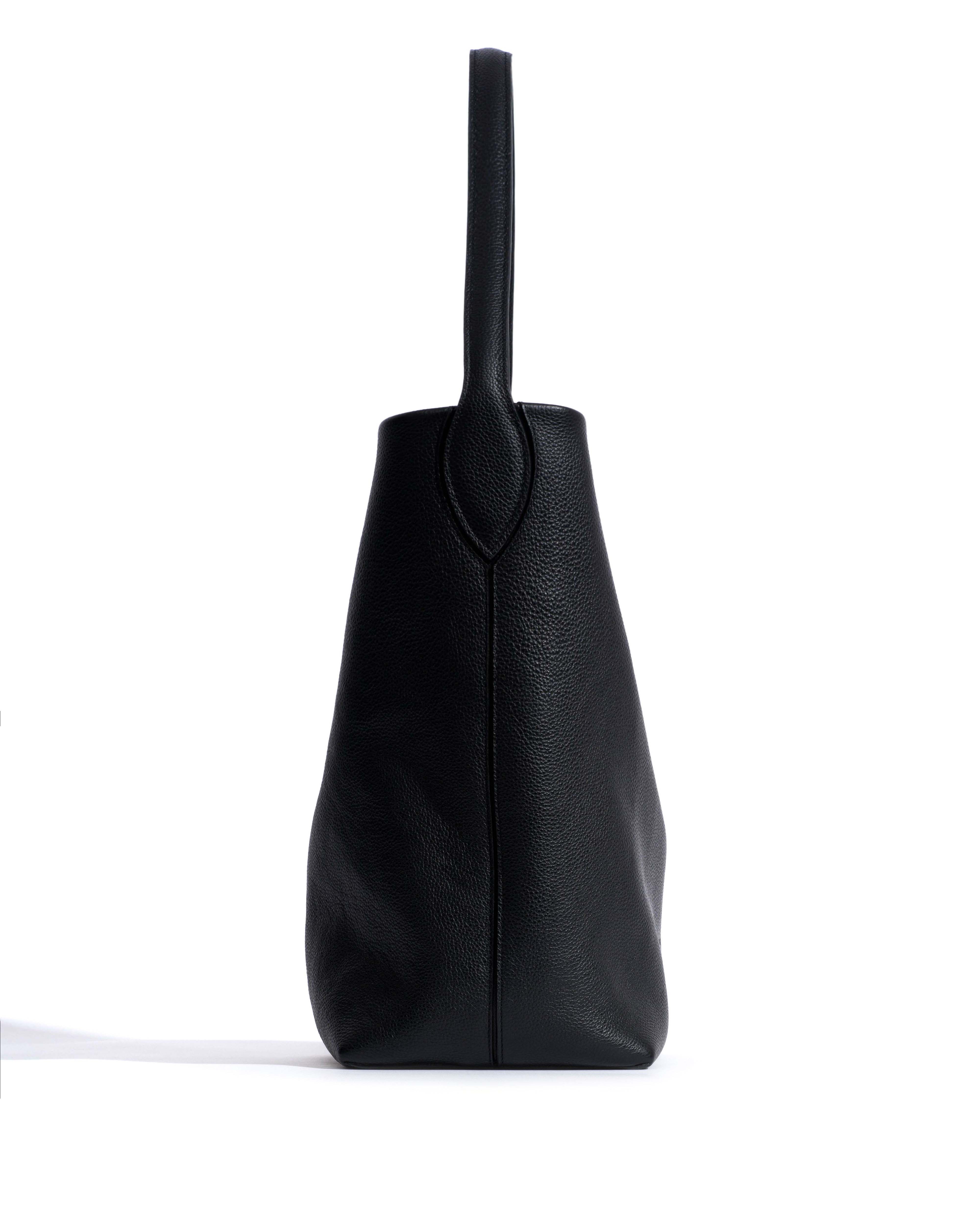 Versa everyday bag Pebbled soft calf Black - Image 4