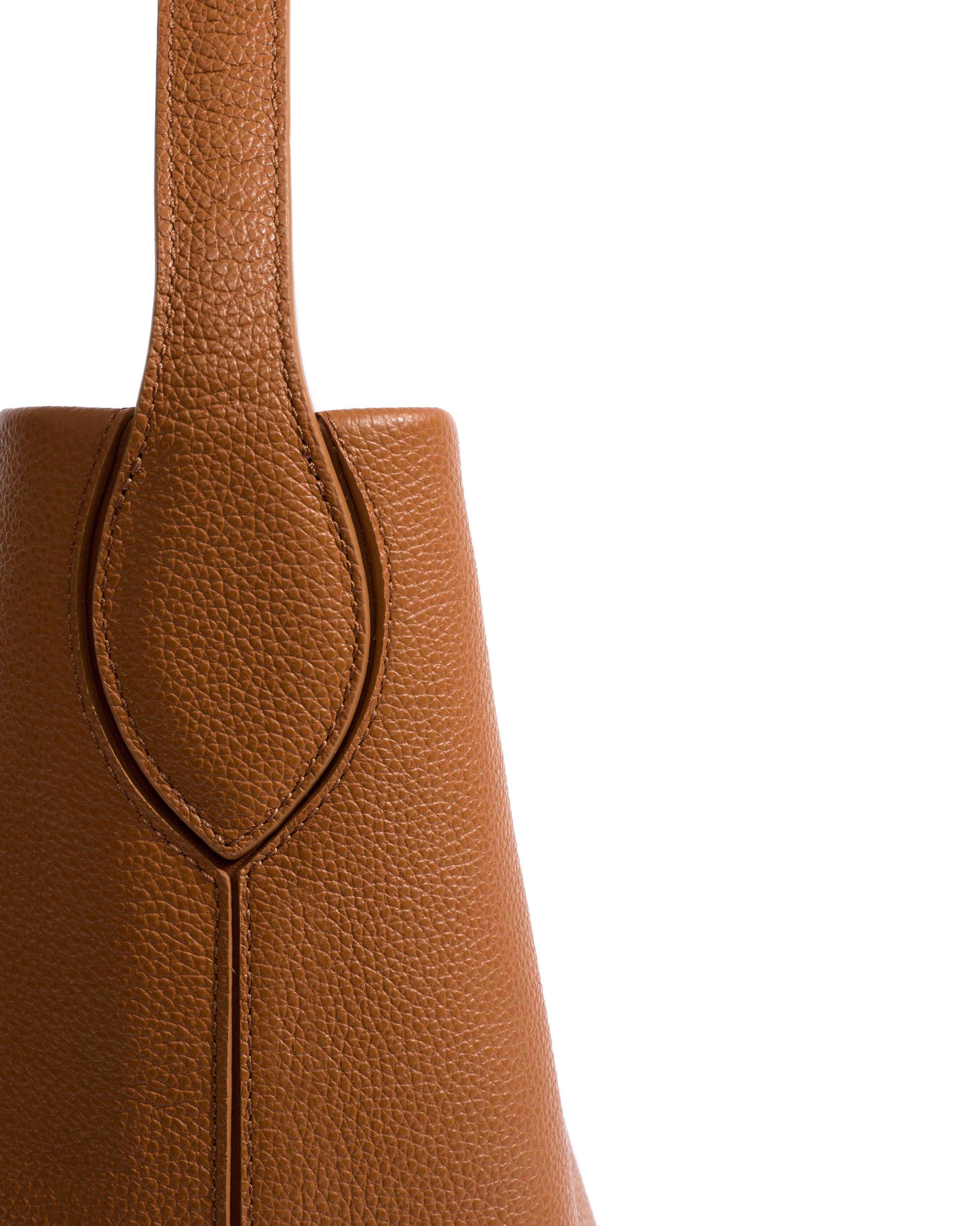 Versa everyday bag Pebbled soft calf Camel - Image 6