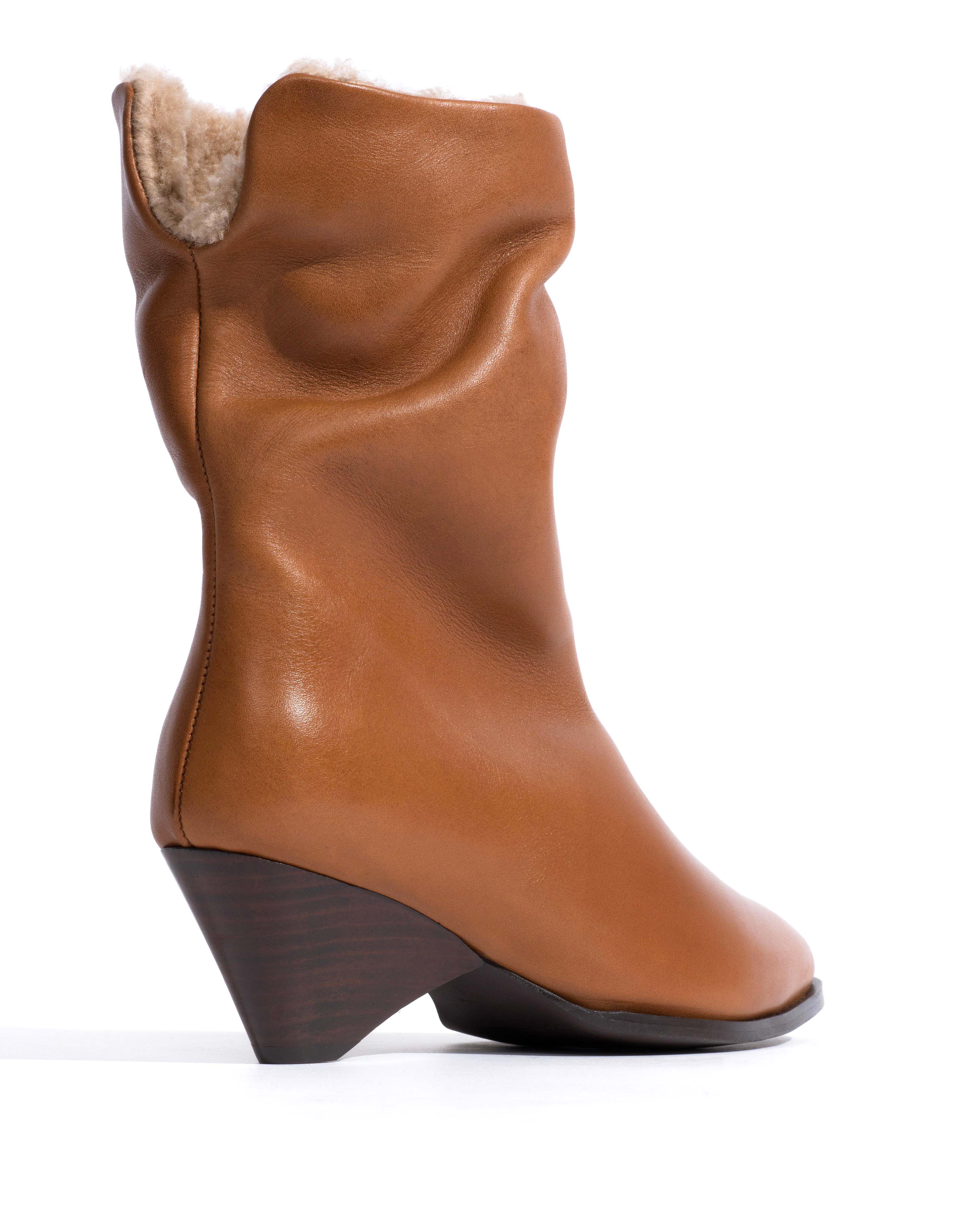 Vully 50 triangle lamb shearling Vegetal soft calf Cinnamon - Image 7