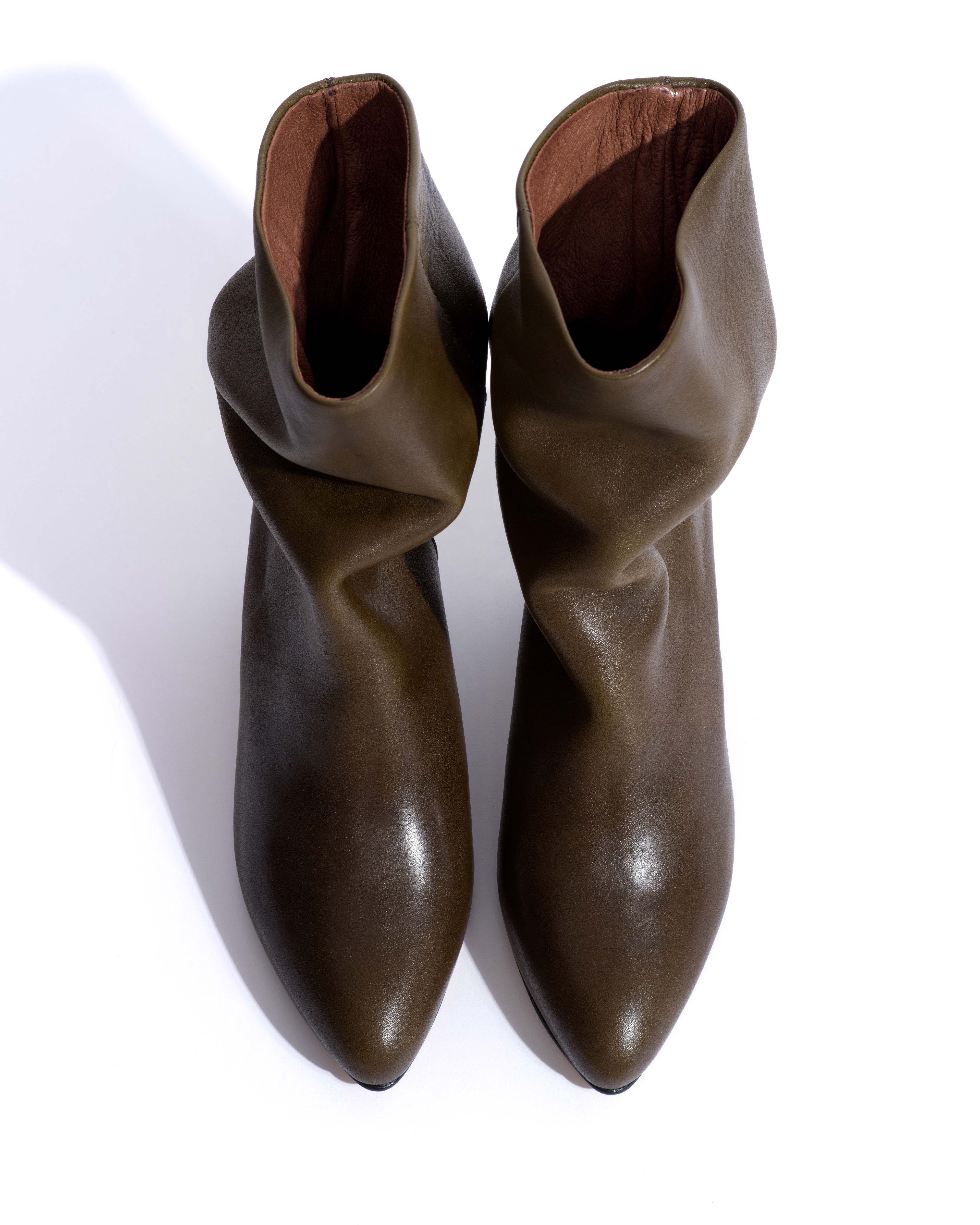 Vully 50 triangle Vegetal soft calf Forrest green - Image 4