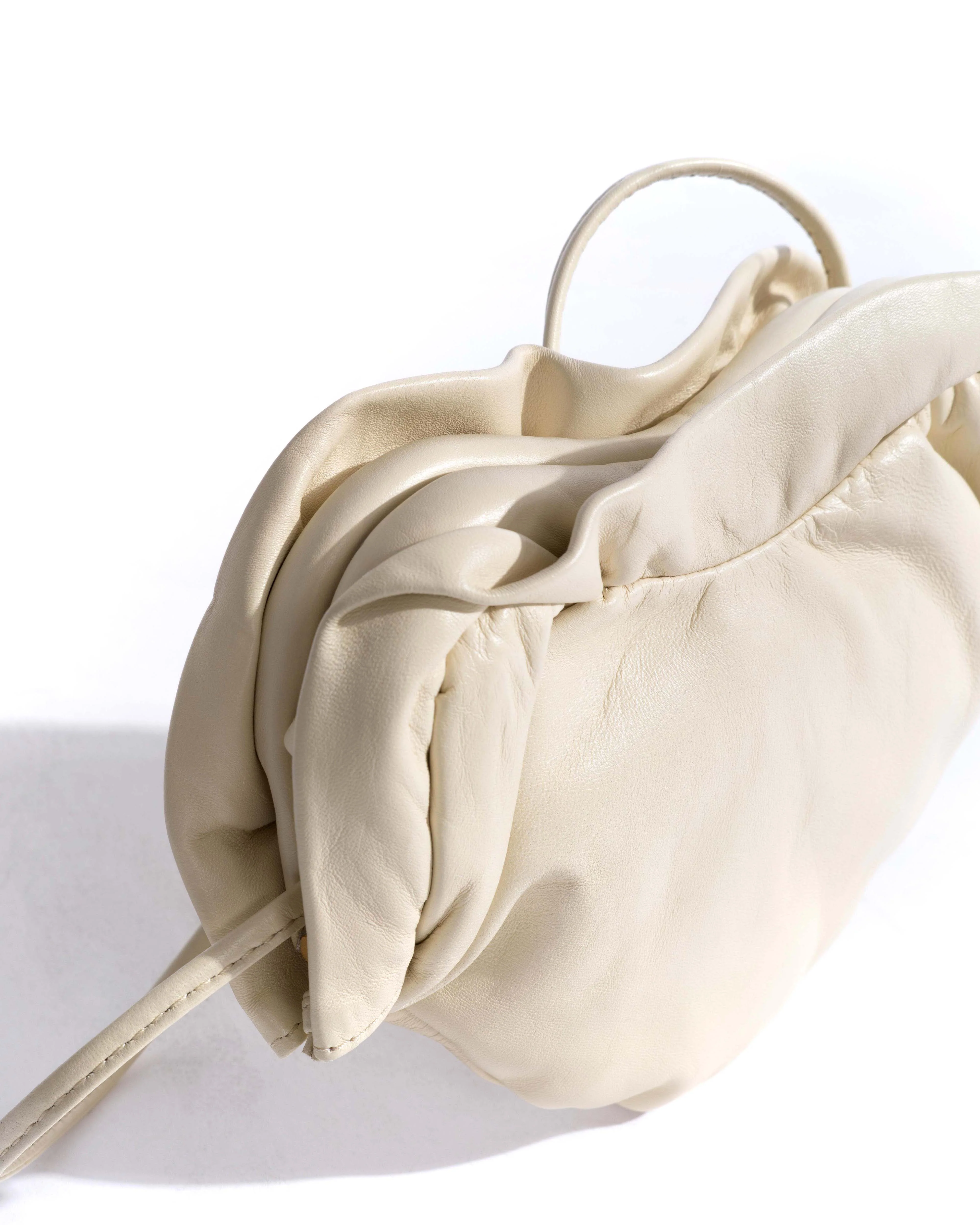 Zally petite heart bag Shiny lamb White sand - Image 4