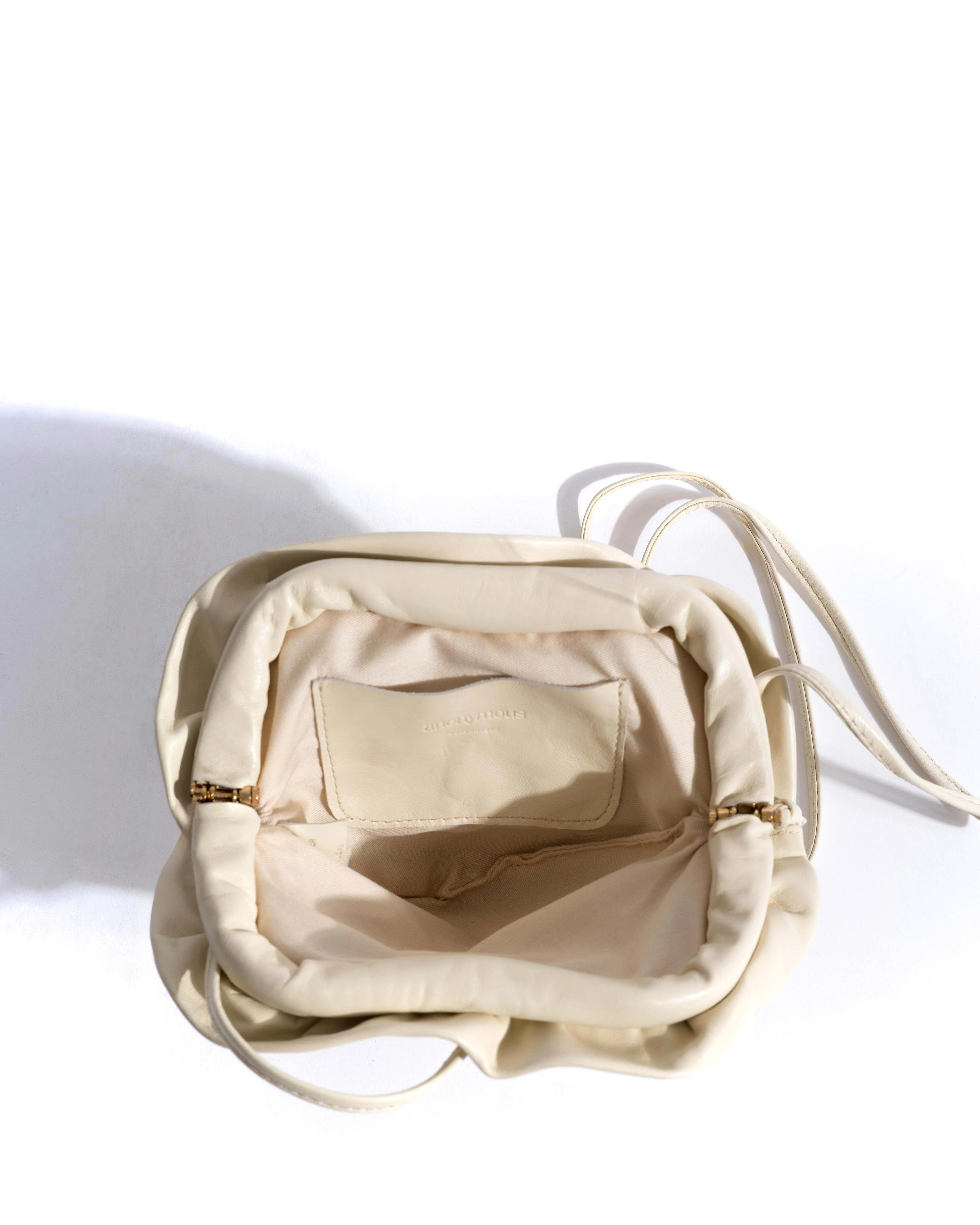 Zally petite heart bag Shiny lamb White sand - Image 5